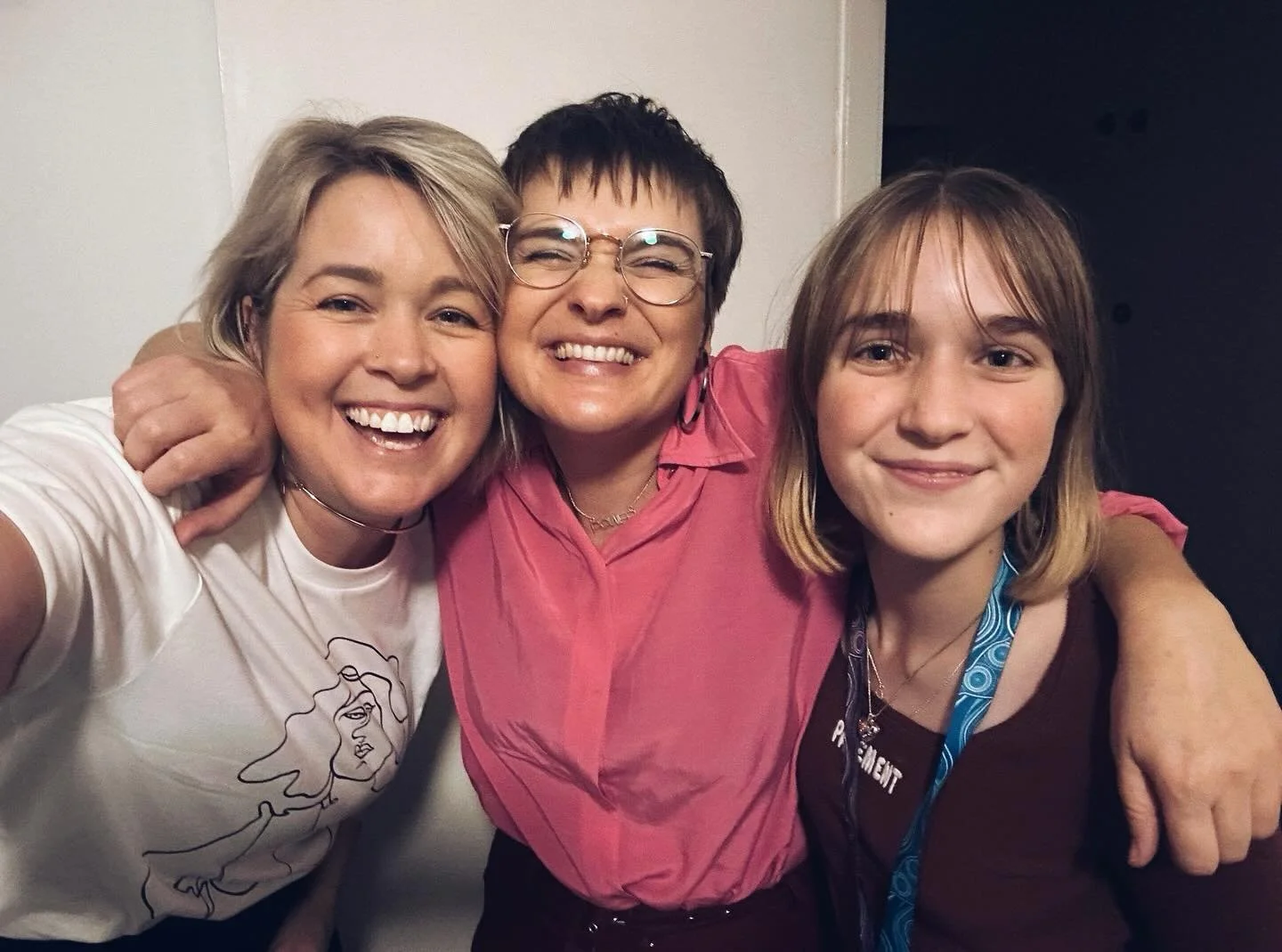 What a WEEK! So much happened and I&rsquo;m so tired but soooooo happy 🥰

We finished mixing the BEAUTIFUL MACHINE album 🙌 

More than 50 of you joined the Patreon 😭

And I played the last show on the Quiet Revolution tour 🙀

THANKYOU to everyone