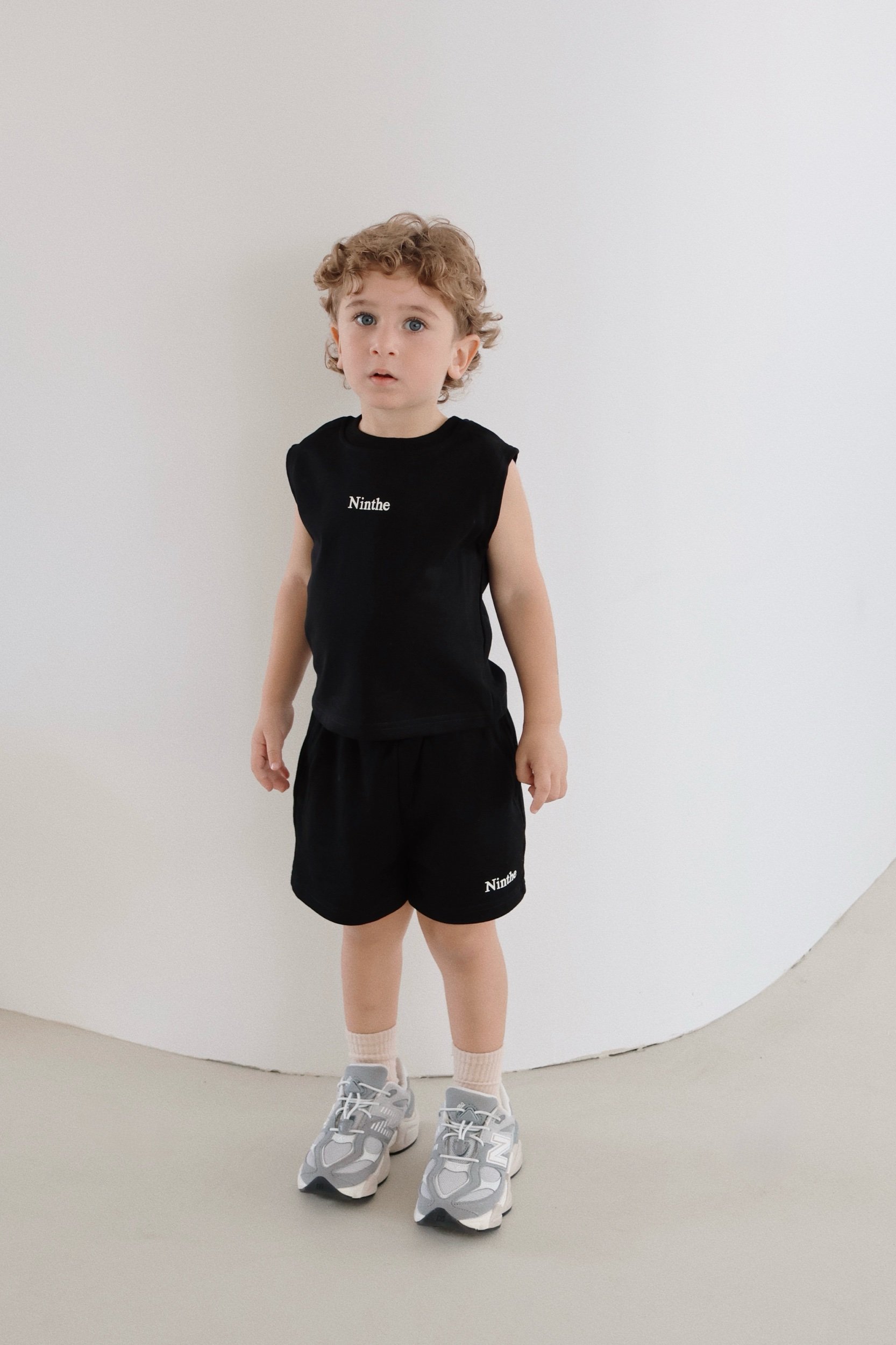 Classic Muscle Tank (Onyx)