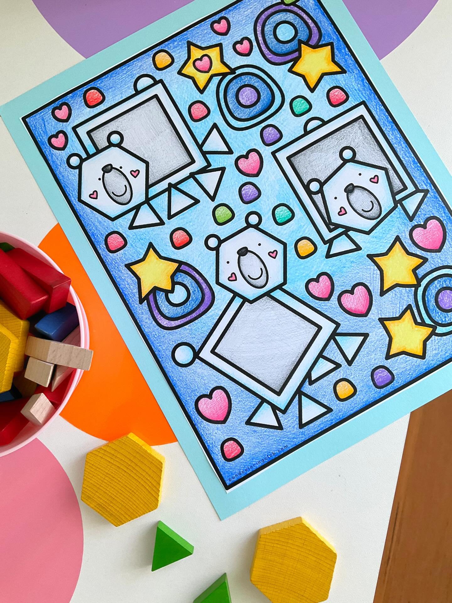 Made of shapes &hellip;.. filled with personality! Three very cute polar bears waiting to be colored ✏️ 

#pondcoloringclub #coloringforfun #polarbearactivities #pencilsandcrayons