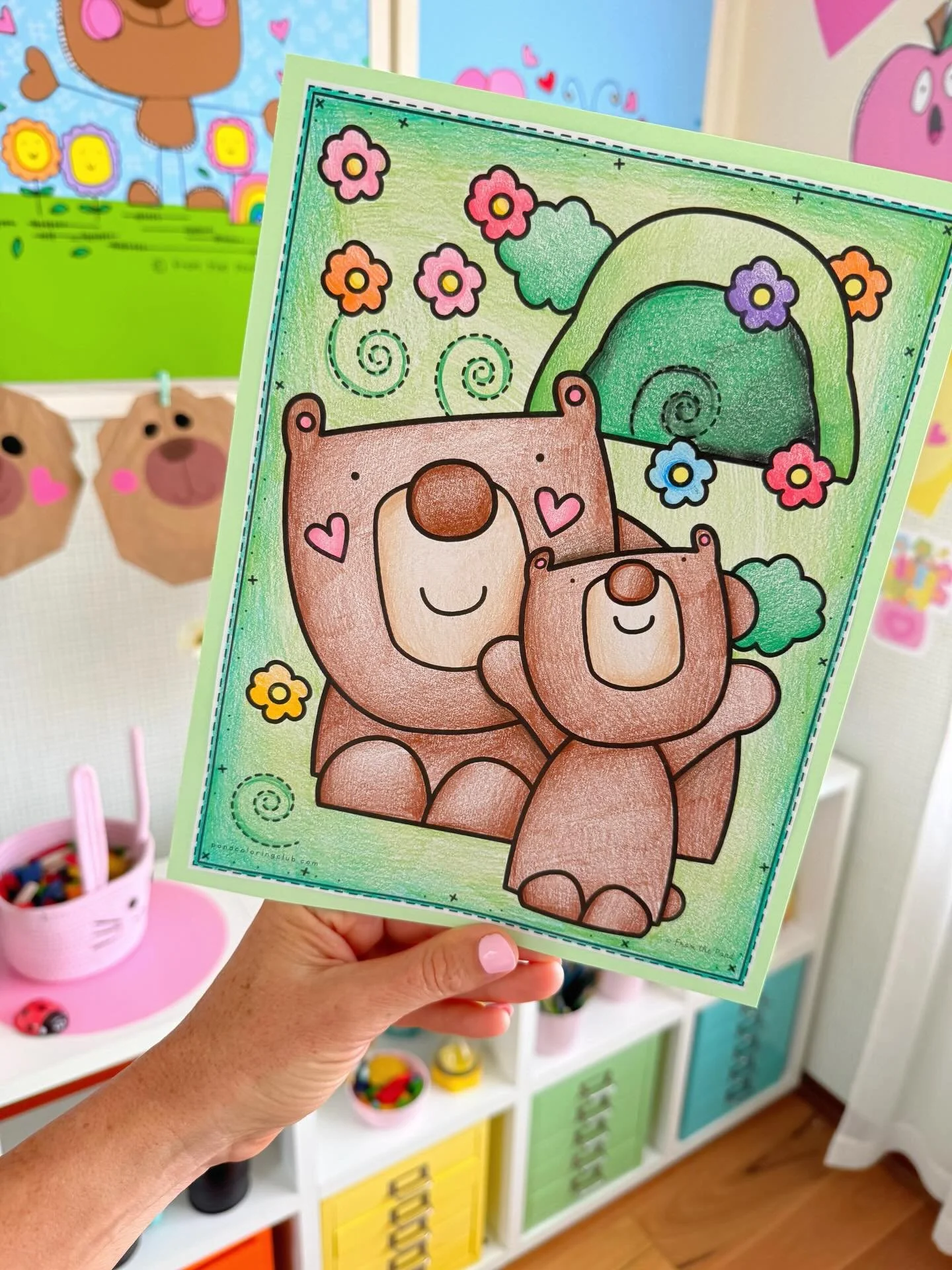 Curious cub loves coloring! In the club today 🐻