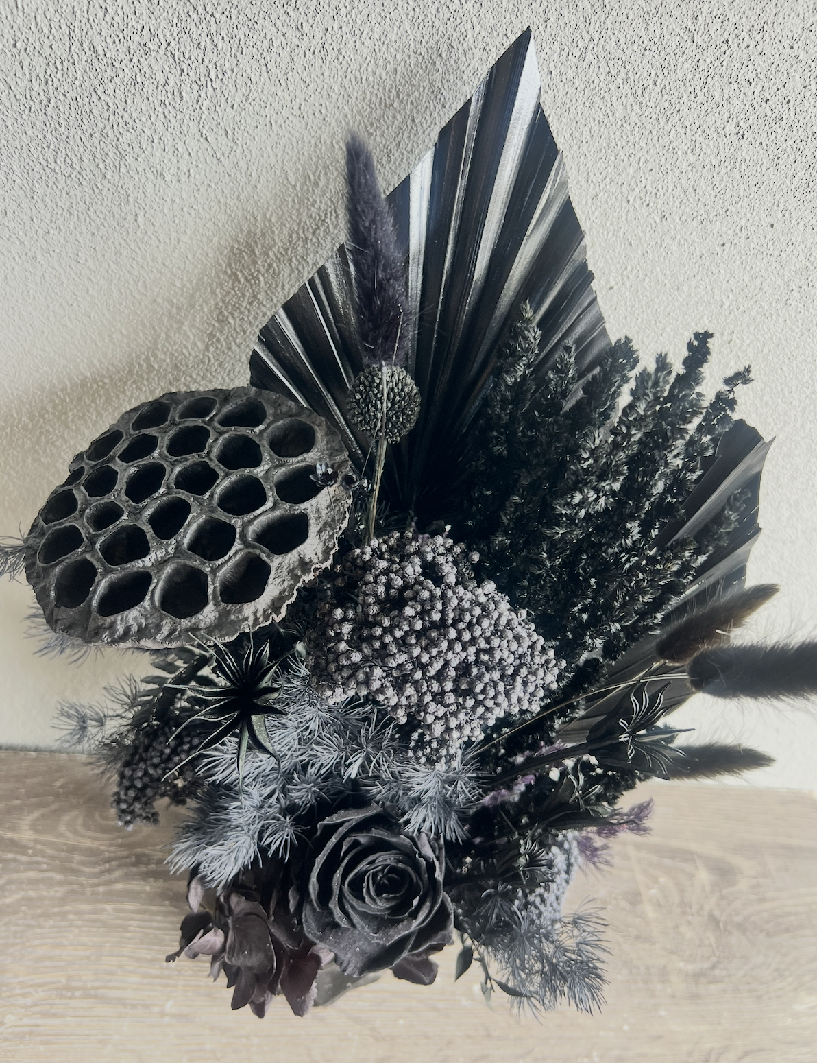 A FOREVER Floral BLACK - ONYX LOTUS