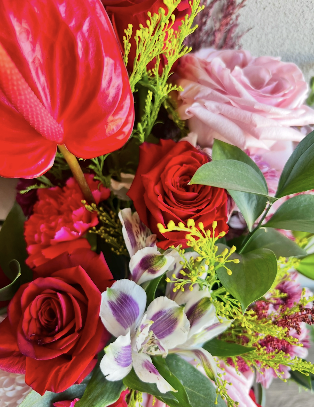 Valentine's Day Cupcake and Floral Gift Sets