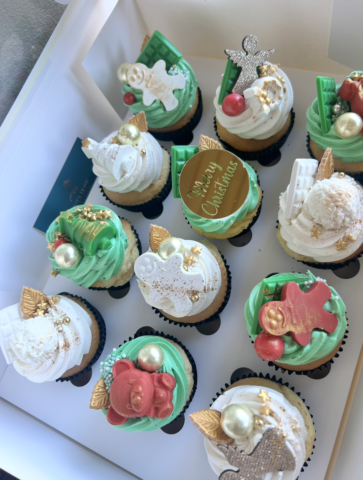 Christmas Cupcakes - Green, Red, White and Gold