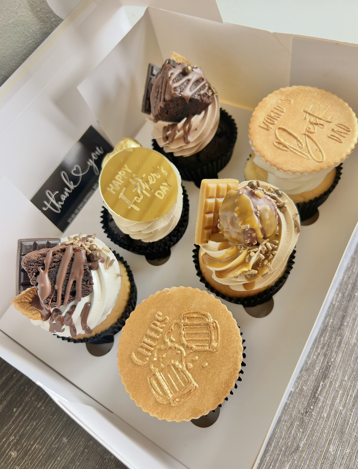 FATHER'S DAY - A Delicious Gift - Cupcakes Cookies Macarons