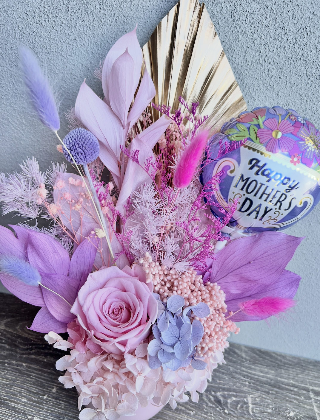Mother's Day - Forever Florals + Mini Balloons
