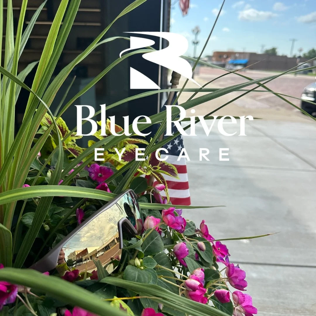 ✨Feature Frame Friday!✨

Bold design meets effortless performance. Pāluna is a lightweight, semi-rimless shield and sculpted wavy temples. 

Designed with Maui Brilliant lenses, experience visual clarity and comfort with confidence on your daily outd