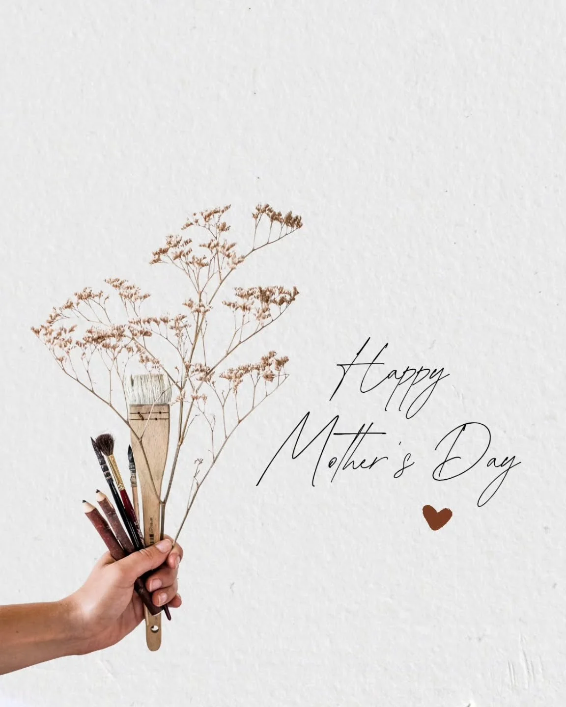 Happy Mother's day to all the incredible women out there who nurture and love us! For the actual mothers, but to also the women who we can't live without who make our lives special. ♡