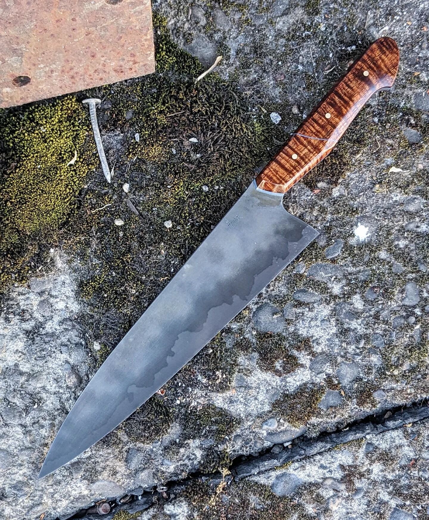 Well, because I'm a silly goose (read: awful at making knives), this is the only one going to Atlanta. Still a fun one though, as this is technically the first knife of mine that was 100% made in the new shop. I've got plenty of stragglers from the o