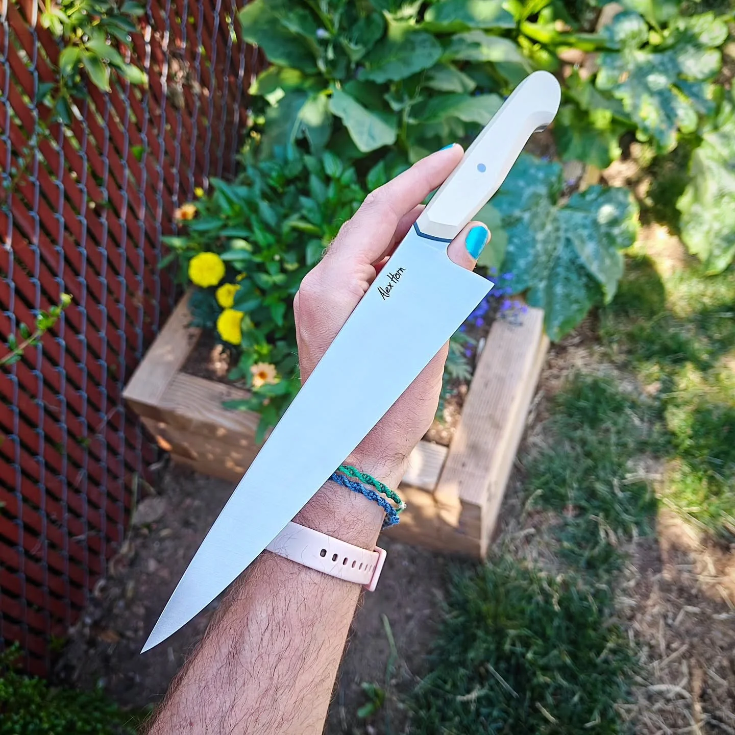 I've traded my shop for a garden, handle materials for tomato varieties, and a leather apron for a strikingly blue track suit (gosh I love frisbee).

If you haven't seen the few stories I posted, what's on my site now are the last available pieces I 