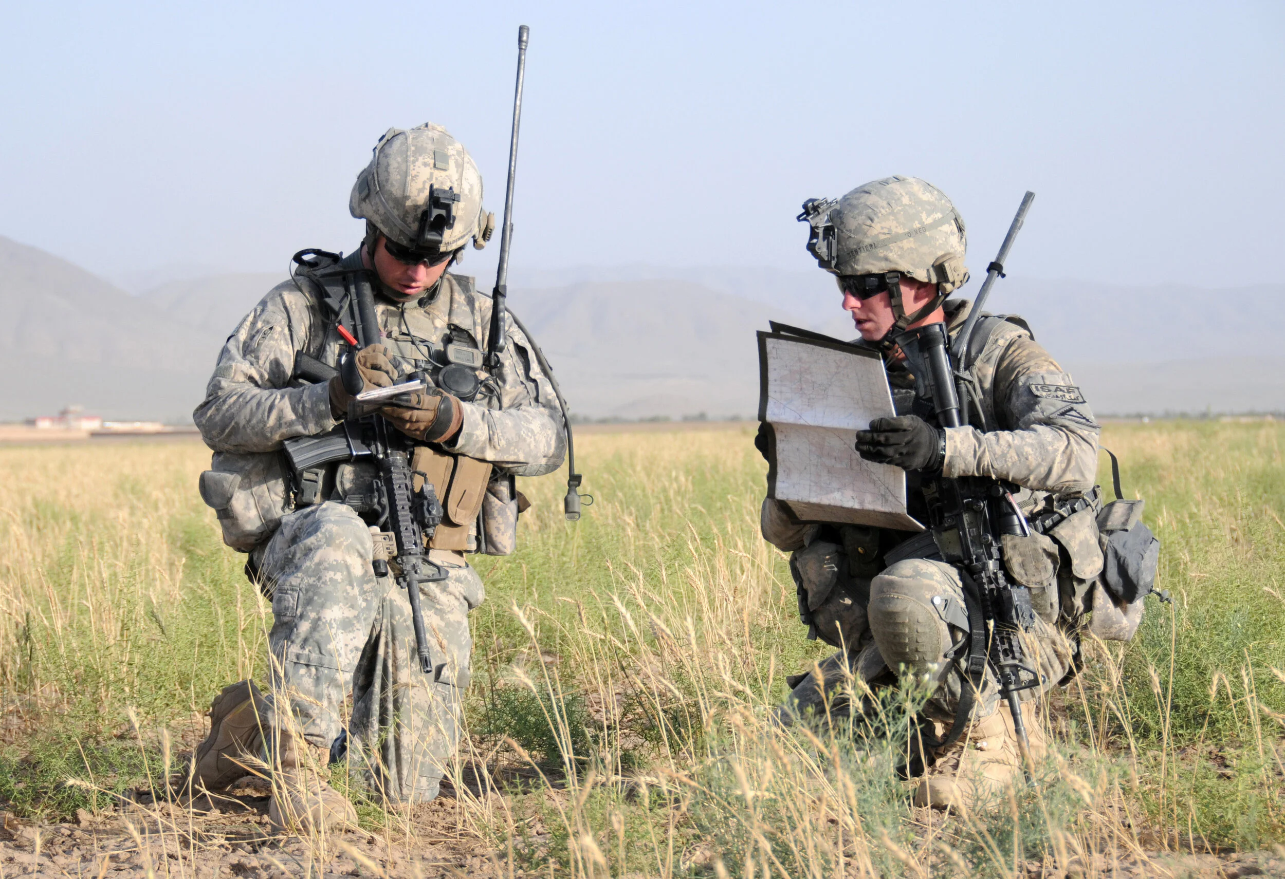 Defense.gov_News_Photo_100627-A-1619C-348_-_U.S._Army_1st_Lt._Matthew_Hilderbrand_left_and_Staff_Sgt._Kevin_Sentieri_from_2nd_Platoon_Delta_Company_1st_Battalion_4th_Infantry_Regiment.jpg