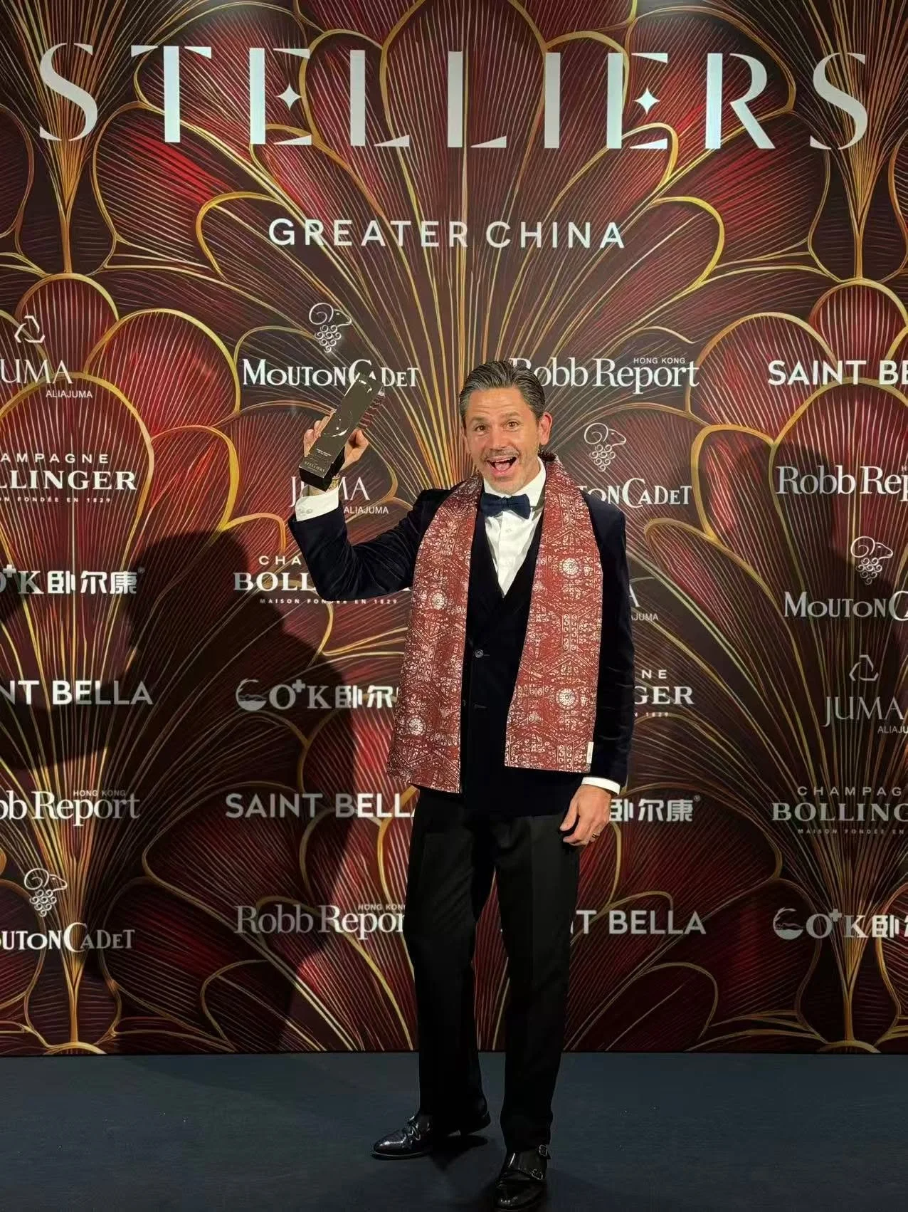 🌟 Stelliers Greater China General Manager of the Year 🌟

Hugo Montanari, 
Managing Director at Rosewood Hong Kong

#Stelliers #Stelliers2025 #HotelieroftheYear #StelliersGreaterChina