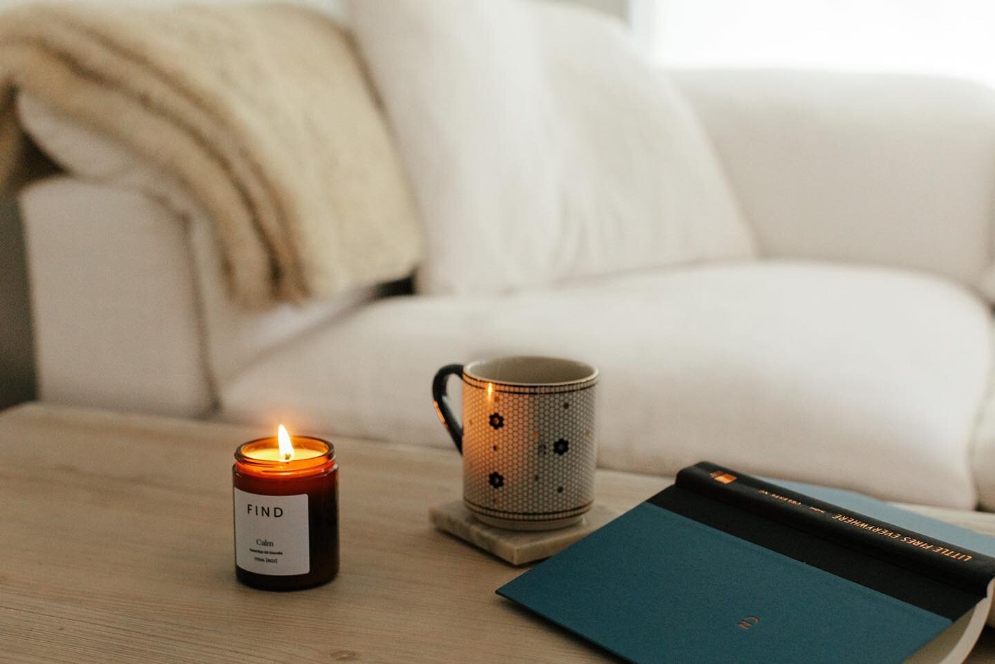 Weekend plans sorted!
. 
Are there other introverts that are super happy about autumn feels at the moment? Candles, books and fluffy socks, best time of the year don&rsquo;t you think!