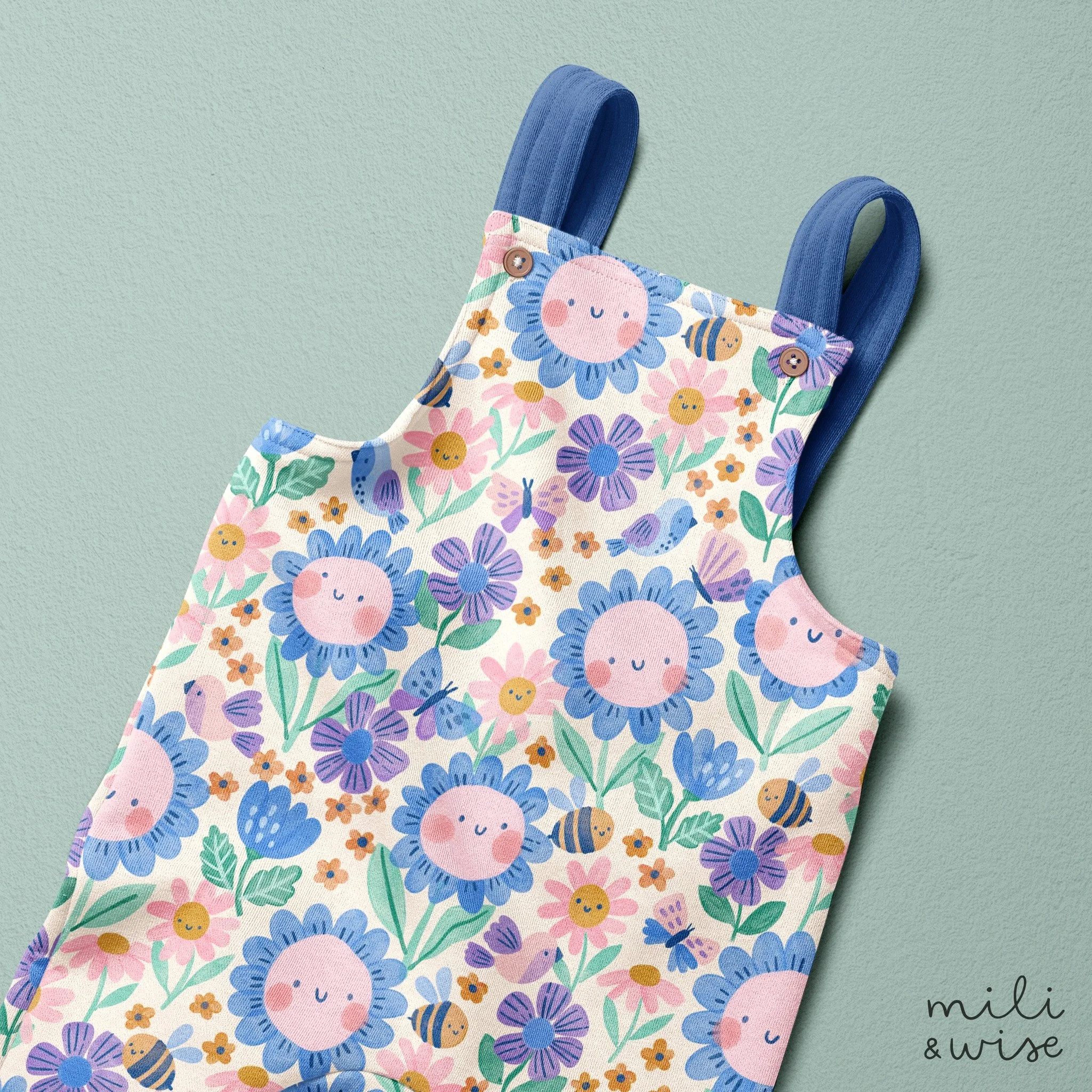 Coming Soon | Daisy

New pattern coming soon with 10 exclusive colourways.
Size of repeat design tile: 20 x 20 cm or 30 x 30 cm
JPG file at 300 dpi
&euro;39 for one exclusive colourway; &euro;70 for two
Preclaims welcome
.
.
.
.
.
.
.
#patterndesign 