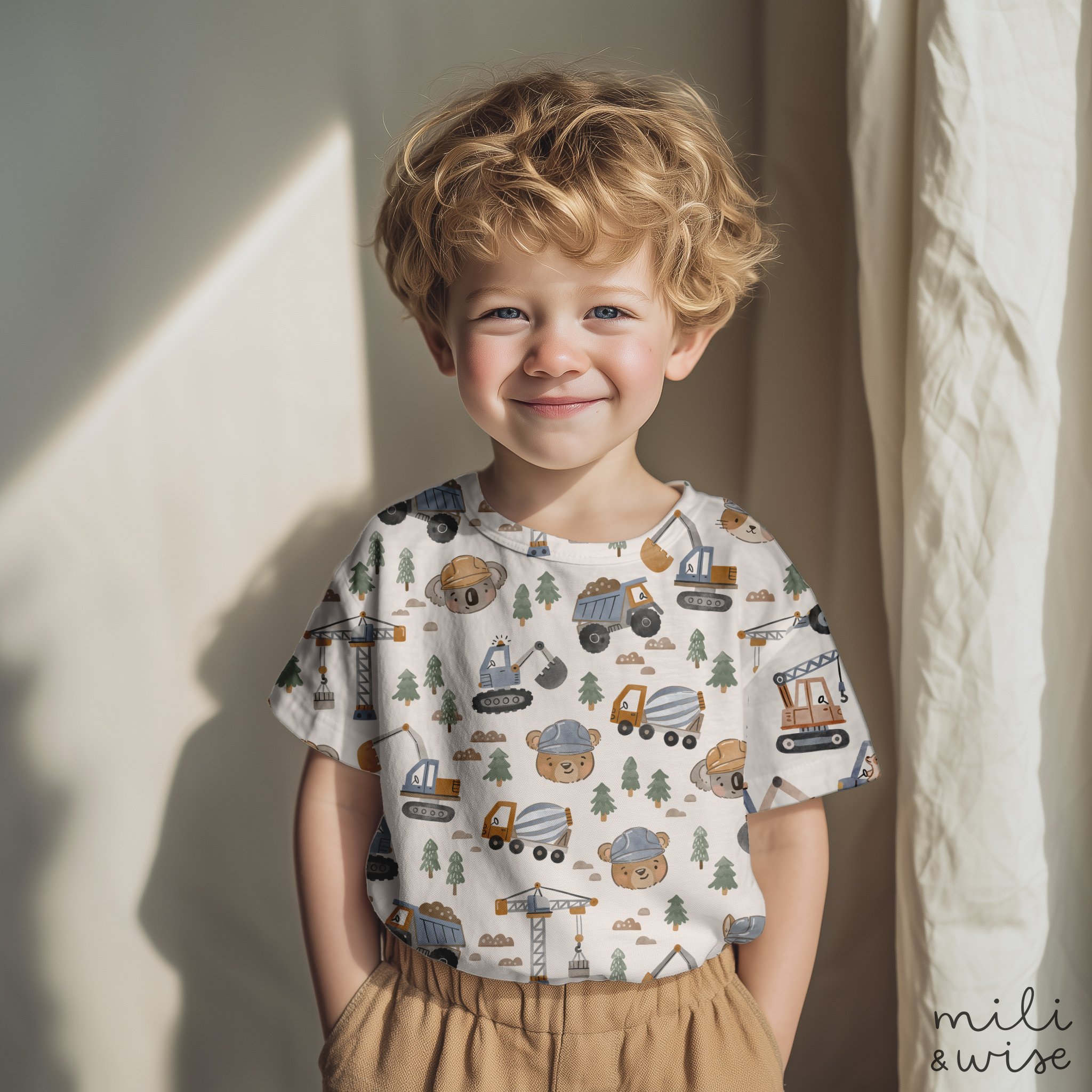 Coming Soon | Enzo

New pattern coming soon with 10 exclusive colourways.
Size of repeat design tile: 20 x 20 cm or 30 x 30 cm
JPG file at 300 dpi
&euro;39 for one exclusive colourway; &euro;70 for two
Preclaims welcome
.
.
.
.
.
.
.
#patterndesign #