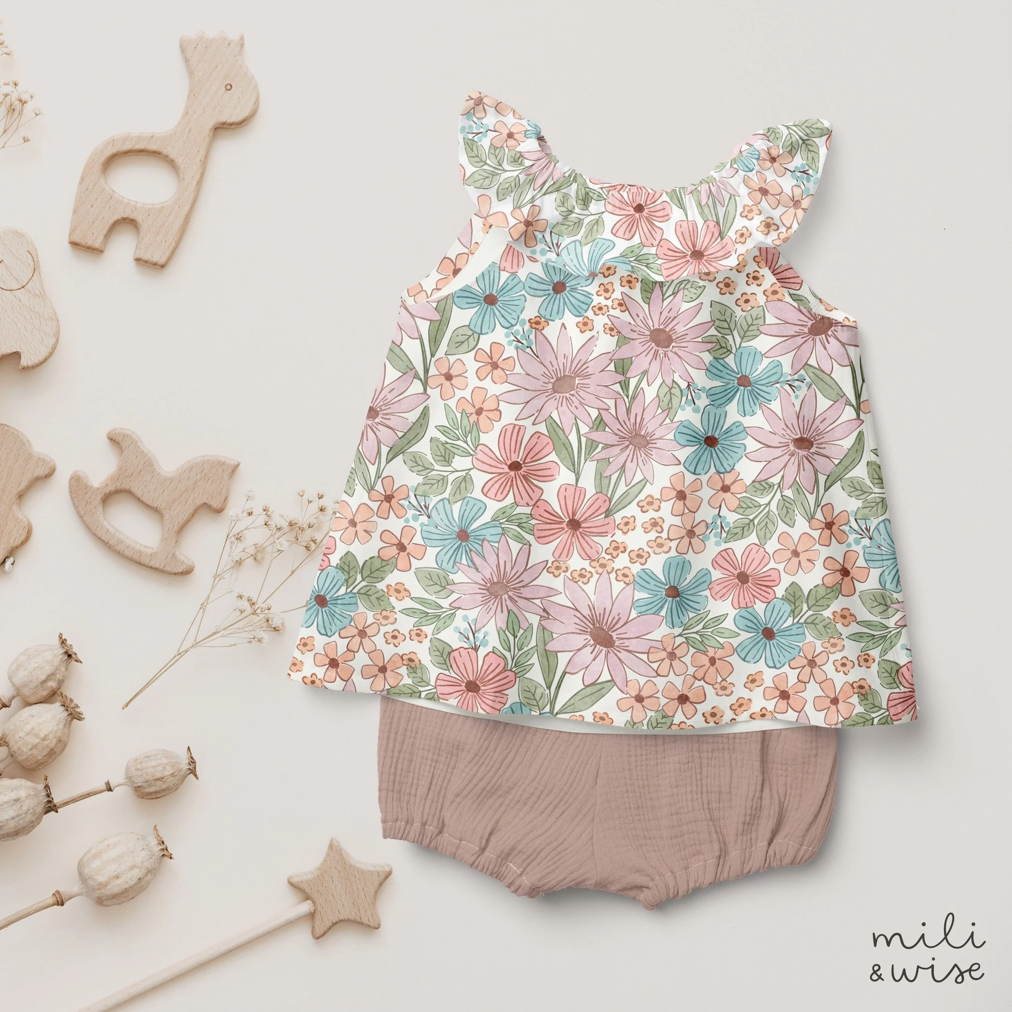 Coming Soon | Naya

New pattern coming soon with 10 exclusive colourways.
Size of repeat design tile: 20 x 20 cm or 30 x 30 cm
JPG file at 300 dpi
&euro;39 for one exclusive colourway; &euro;70 for two
Preclaims welcome
.
.
.
.
.
.
.
#patterndesign #