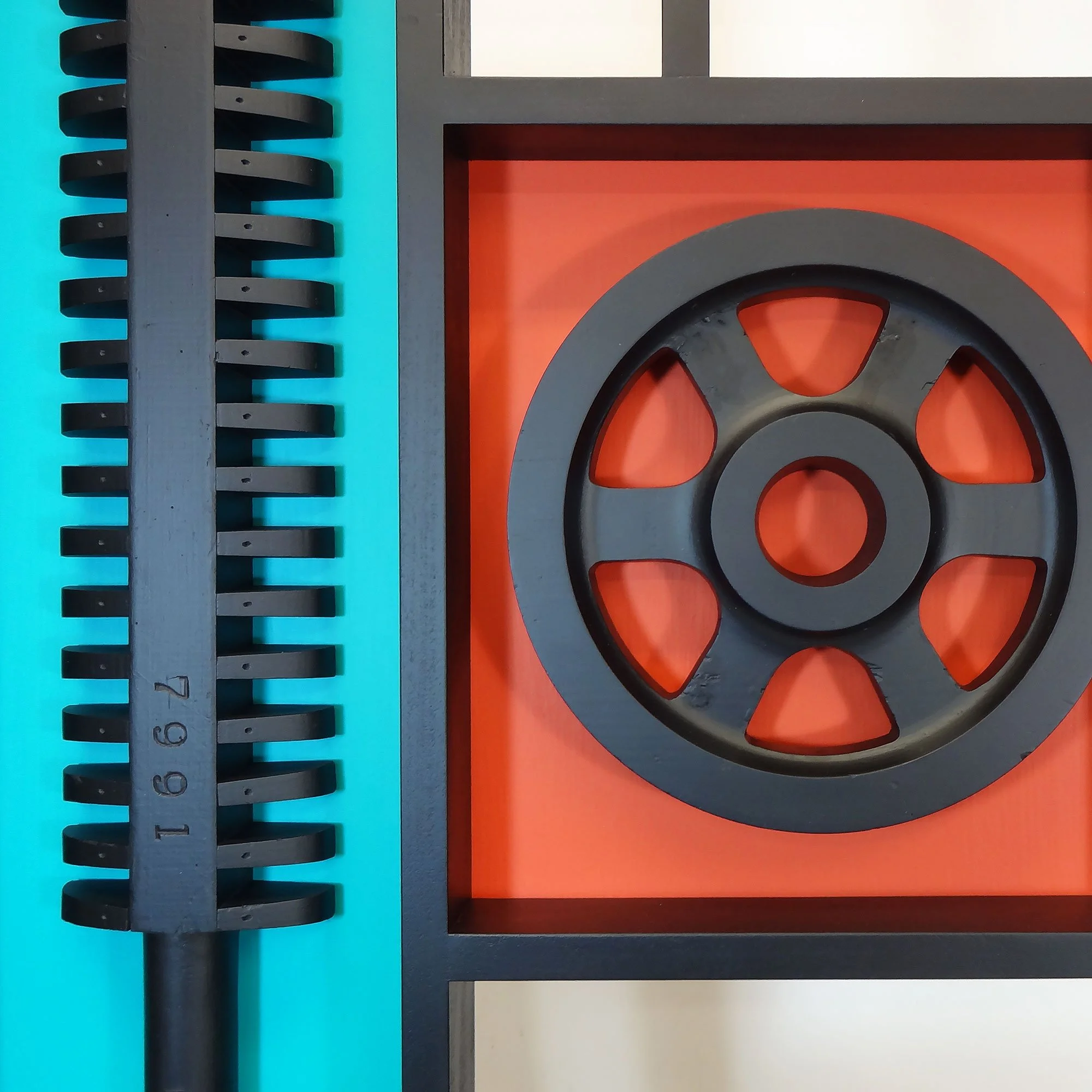 migliodesign-mic-cent-mod-agenda-wall-sculpture-5.jpg