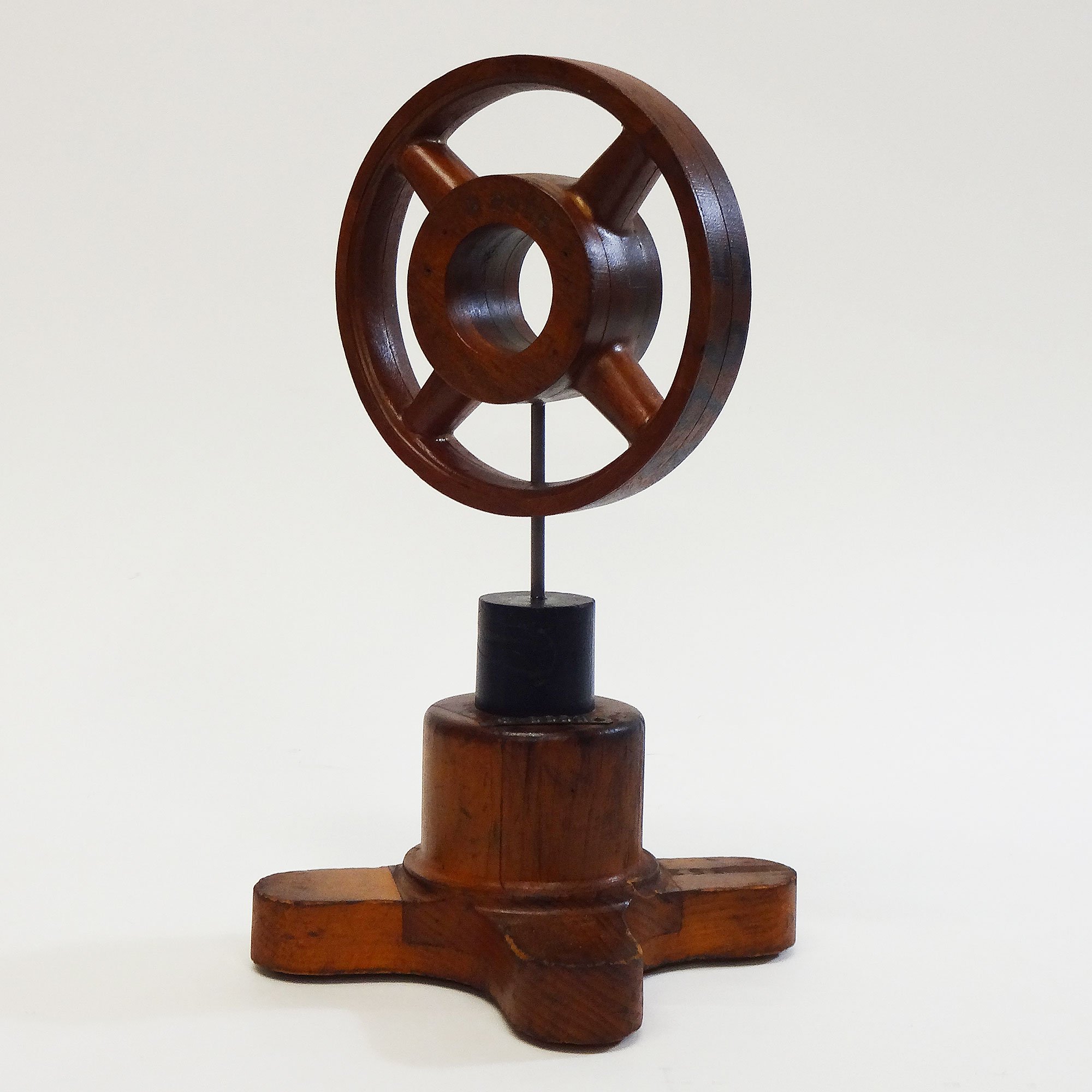 migliodesign-mic-vintage-wood-foundry-patterns-table-sculpture-2.jpg