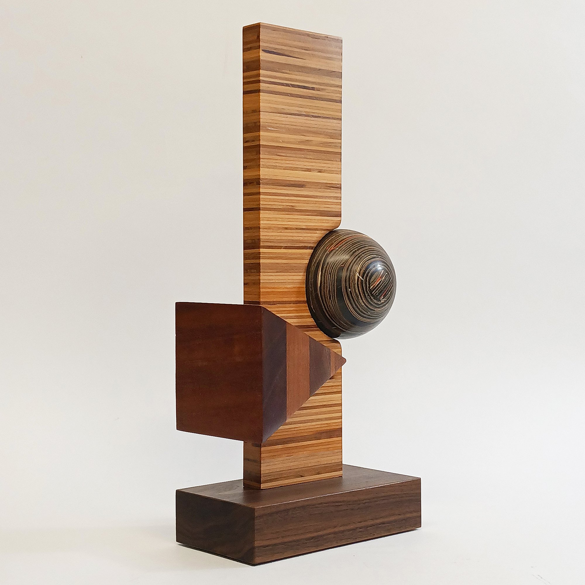 migliodesign-objet-d-art-modern-abstract-table-sculpture-3.jpg