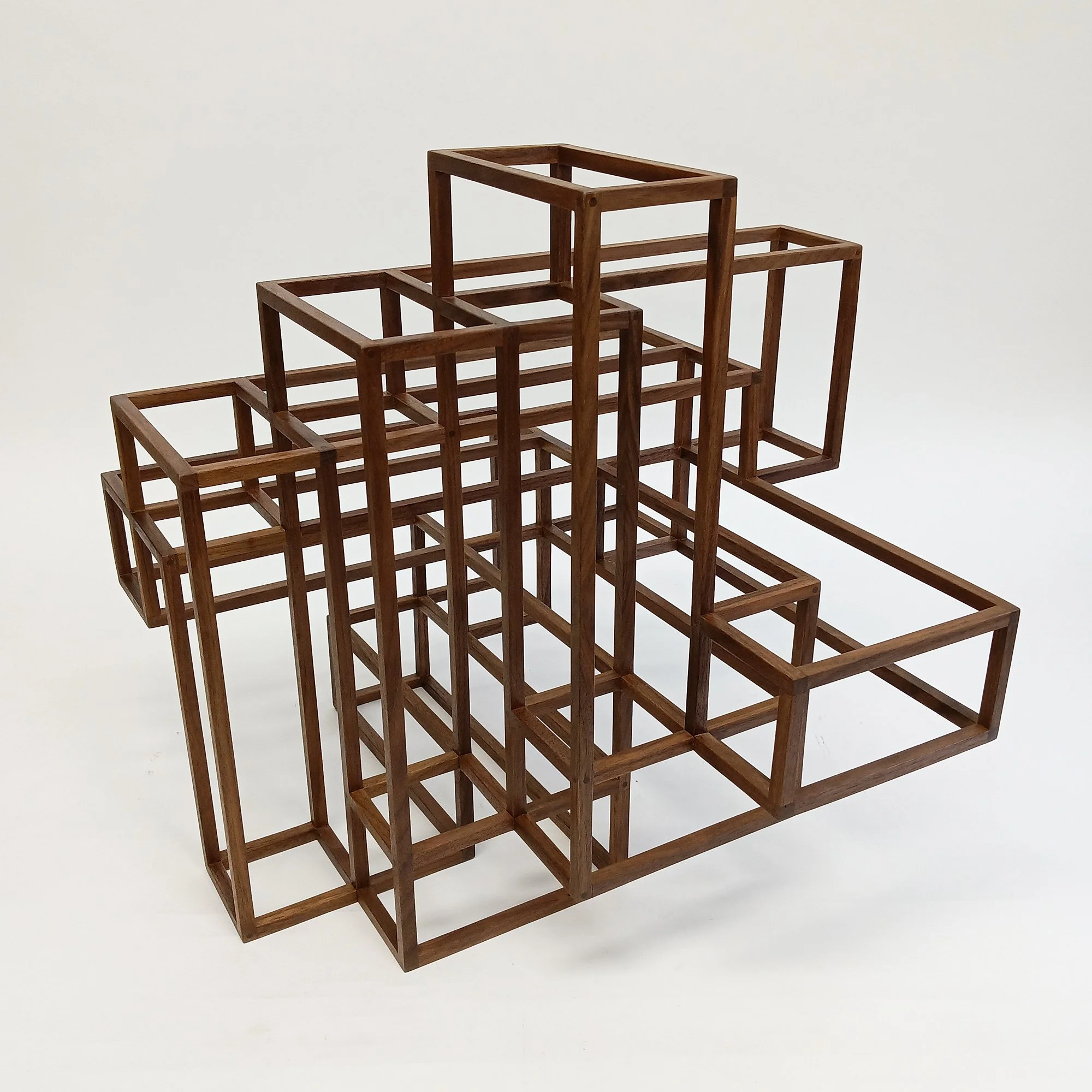 migliodesign-elwood-geometric-table-sculpture-4.jpg
