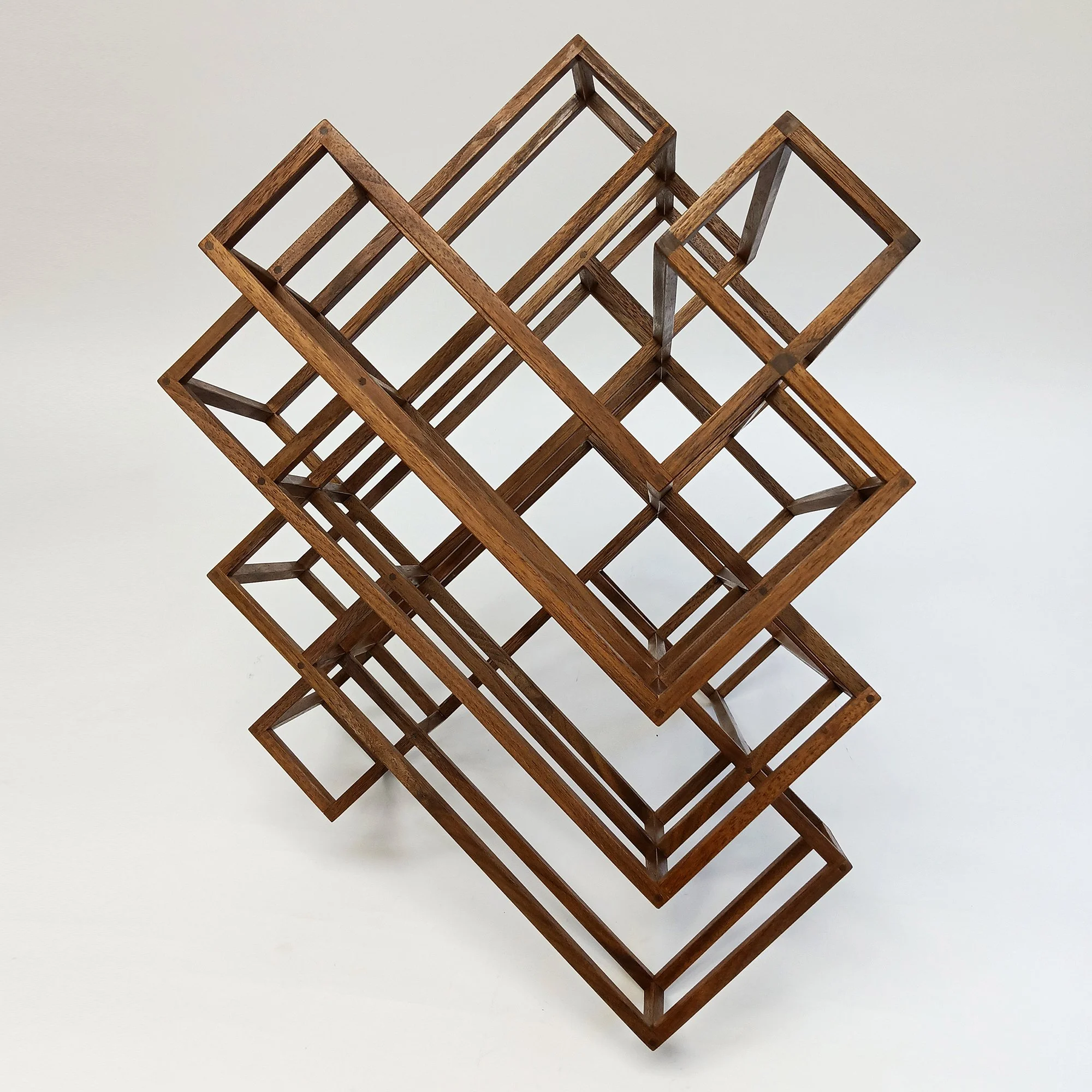 migliodesign-elwood-geometric-table-sculpture-2.jpg