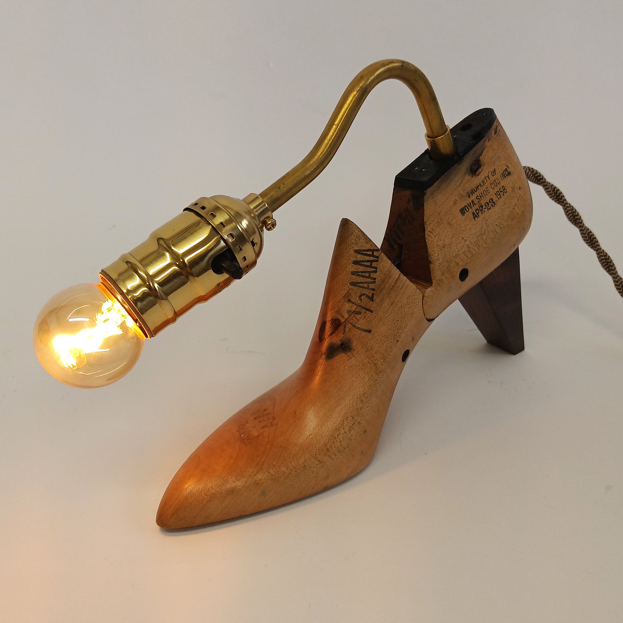 migliodesign-roma-7.5-aaaa-shoe-last-light-7.jpg