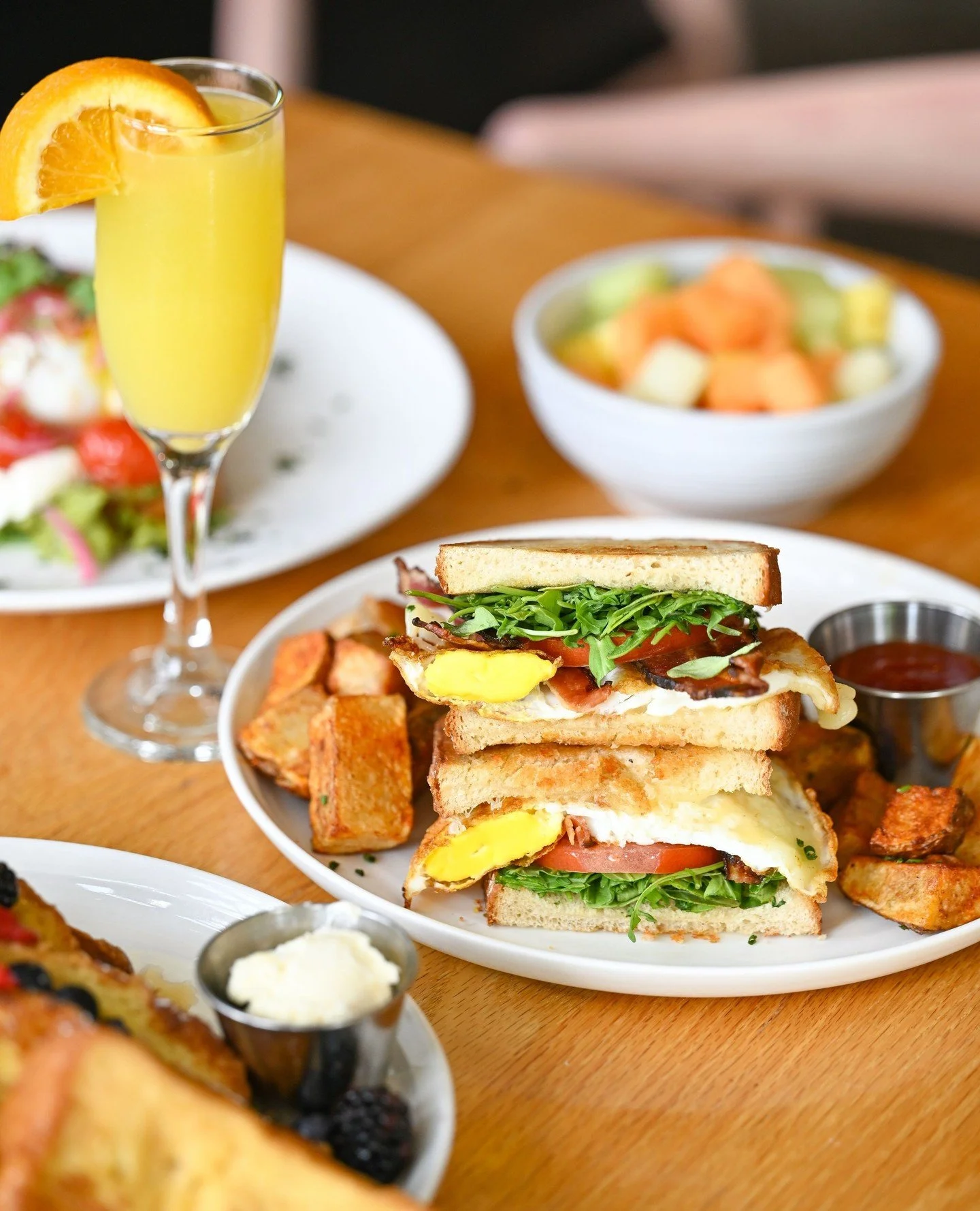 The perfect fall Sunday isn&rsquo;t complete without brunch! 🍂 🥪Every Sunday from 9:00 AM to 3:00 PM, join us at The Cottage and start your day with us. #CottageWellesley⁠
⁠
Try some of our favorites! ⁠
Fried Egg Sandwich &ndash; bacon, gruyere, to