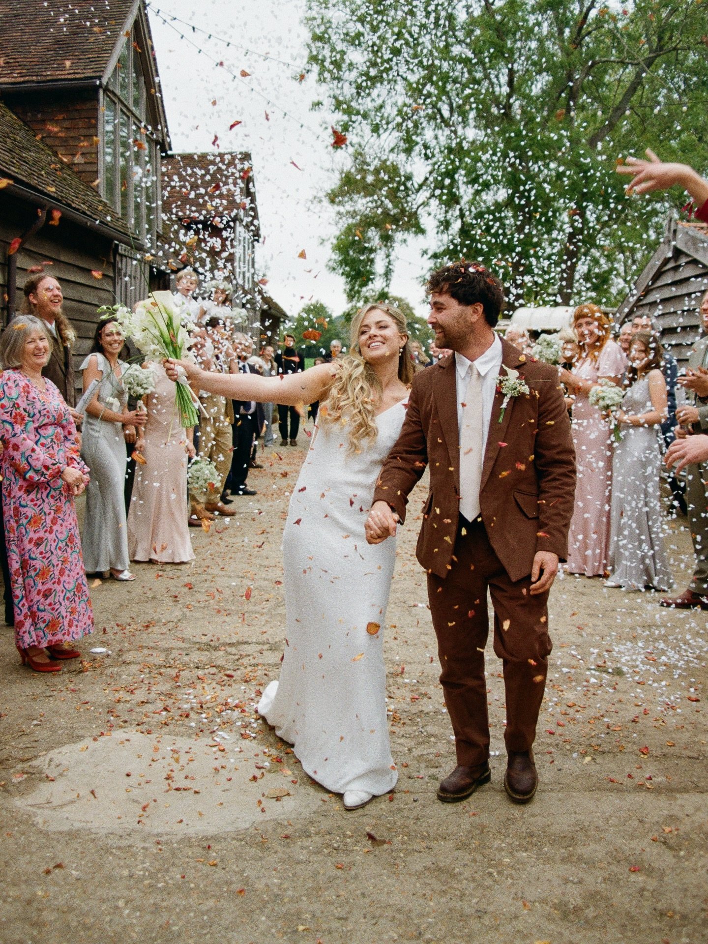 My last wedding of the year; a day of perfect autumnal weather, golden leaves, soft light, and the WONDERFUL @oliviathurlyoga who rocked cowgirl boots and the most amazing backless/tasseled number 👌🏼 @theyoghurtrooms 

More #film and images to come