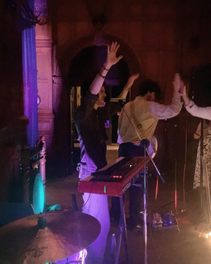 Quite possibly the best wedding we&rsquo;ve ever played last weekend! Huge congrats to Hannah and Jo 🥂🥳🤍