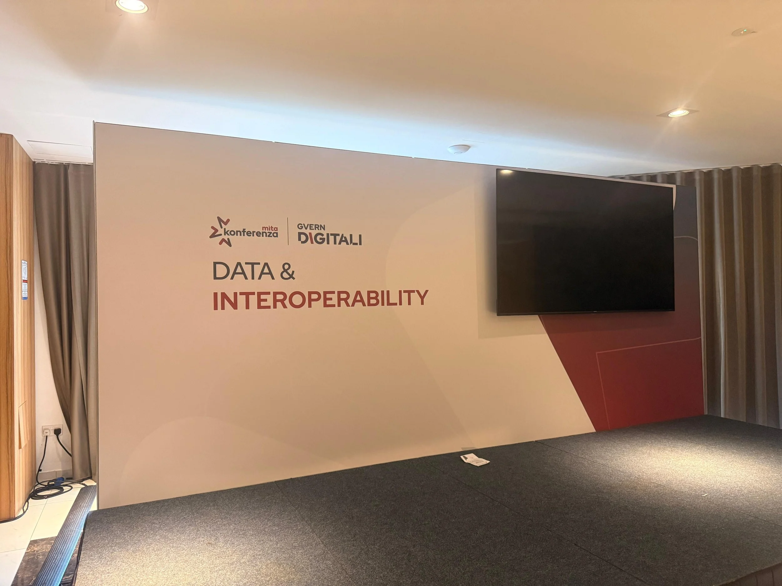 WhatsApp Image 2025-10-27 at 09.40.47.jpeg