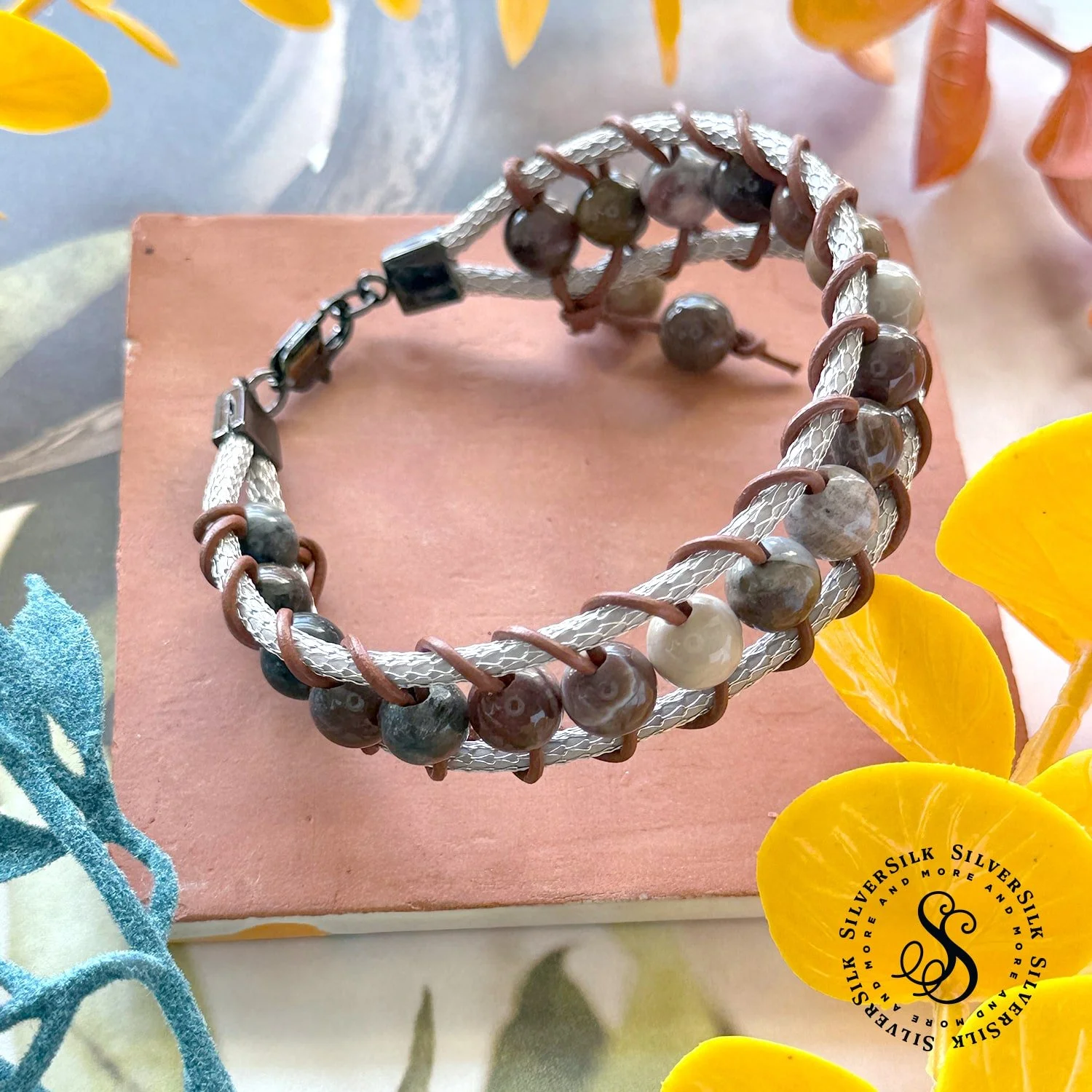 Grand Boulder – SilverSilk Loom Bracelet Kit (Mini Pop Out Loom Included)