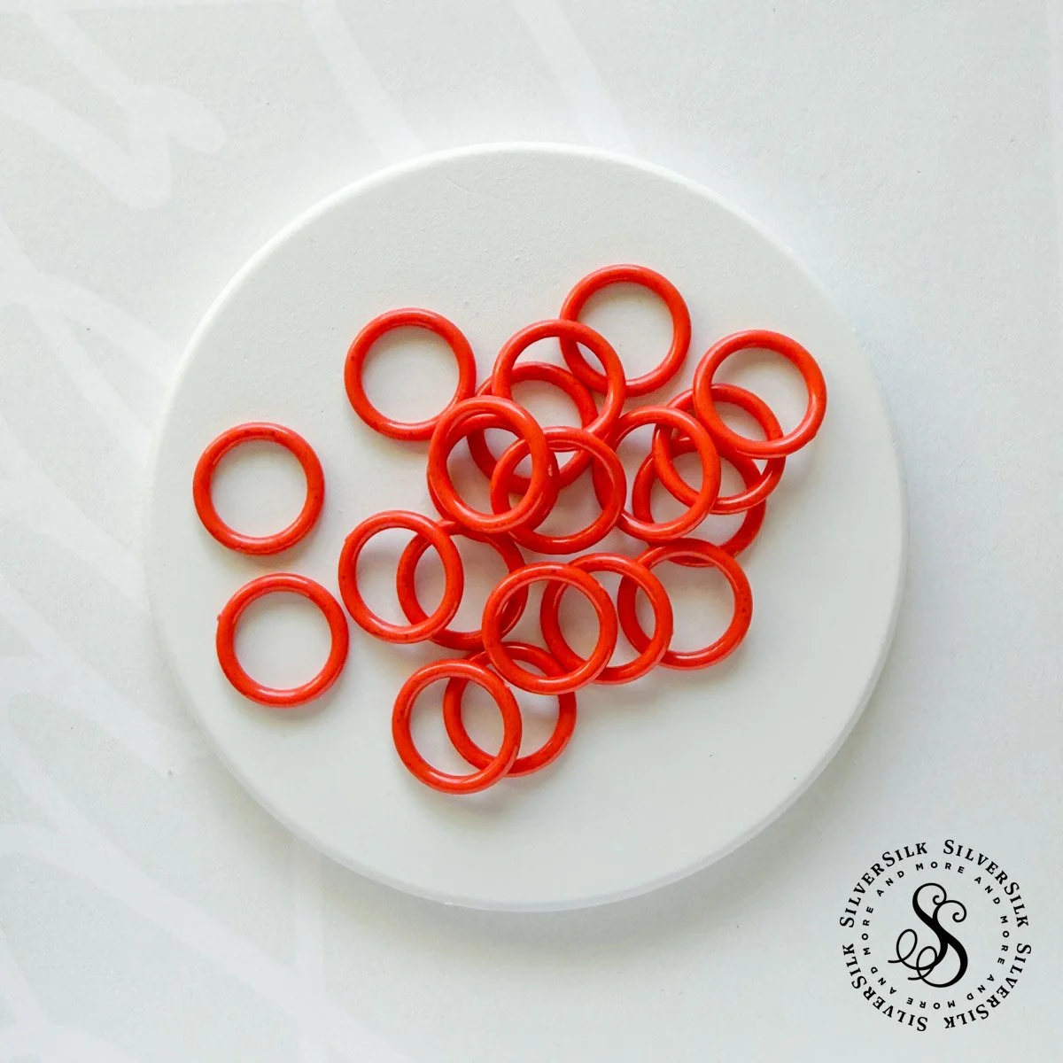 18mm Coral Vintage German Resin Ring - 2pc Set