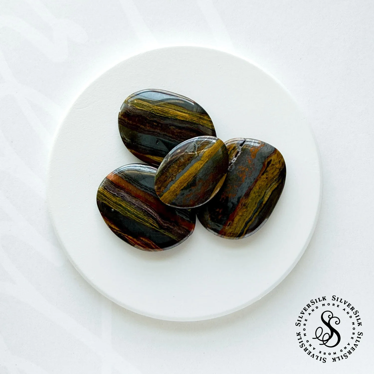 Iron Tigers Eye Pendant - 1pc Set.jpg