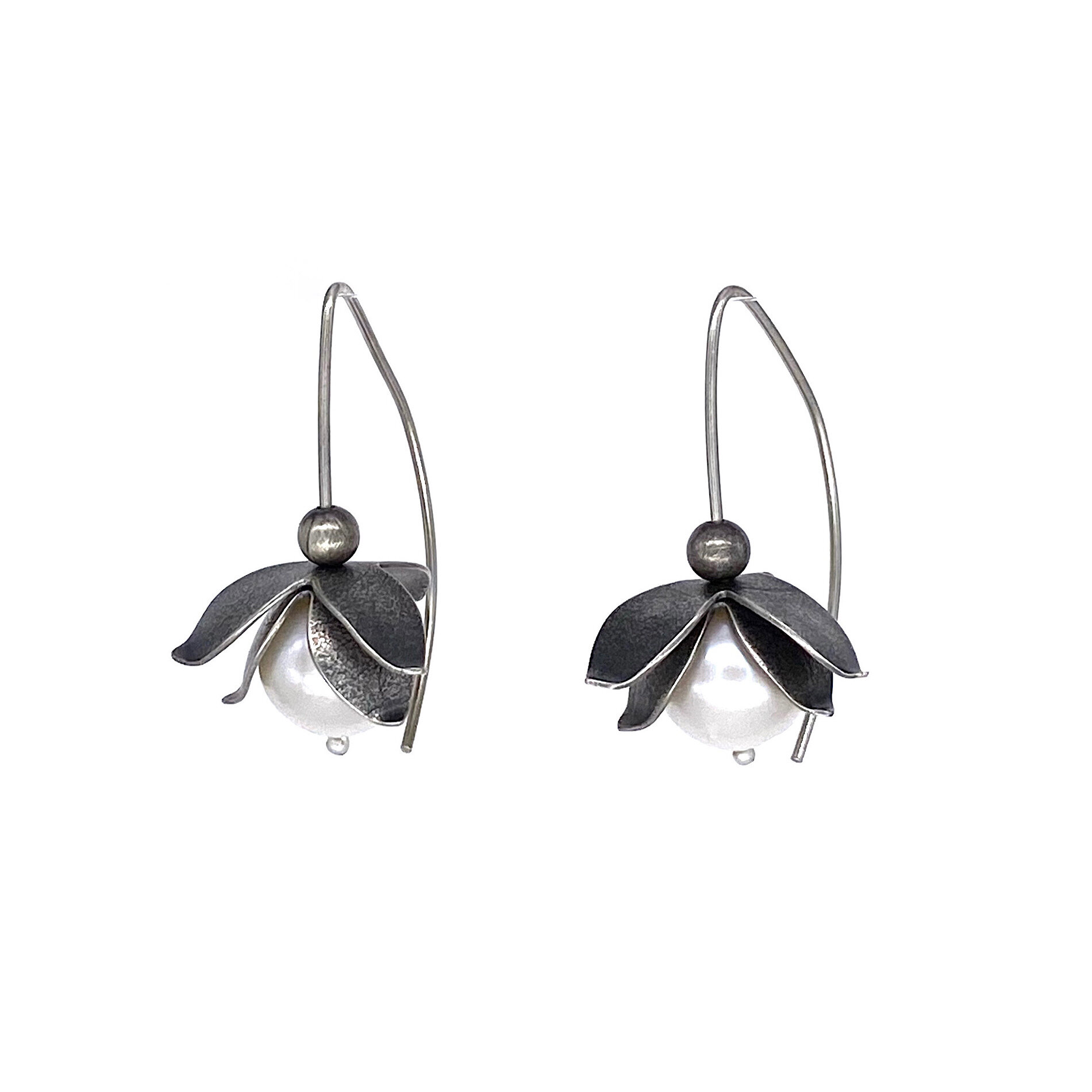 Alida Trillium Drop Earrings 