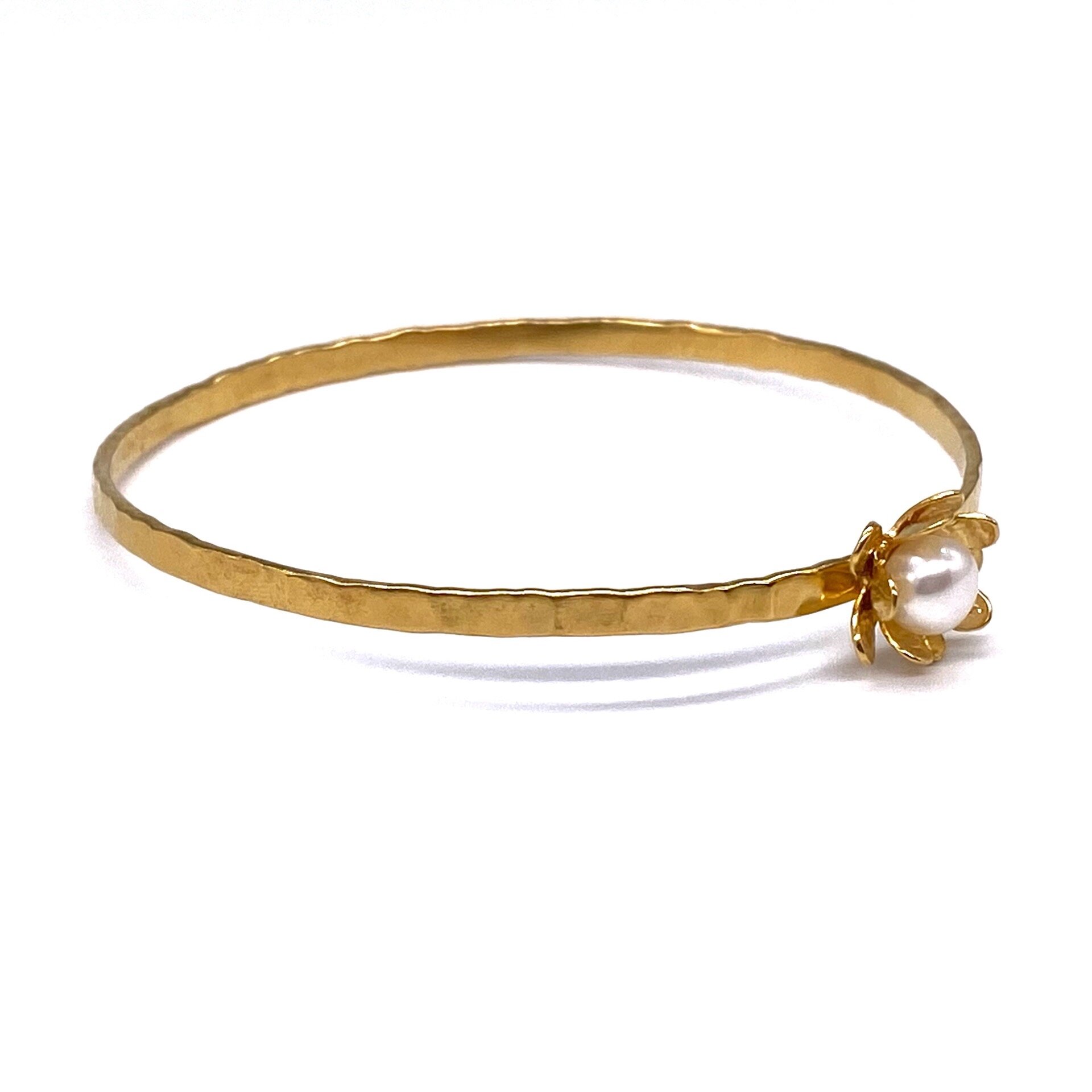 C73441BE-47F5-4904-9236-4FF18A5528CB