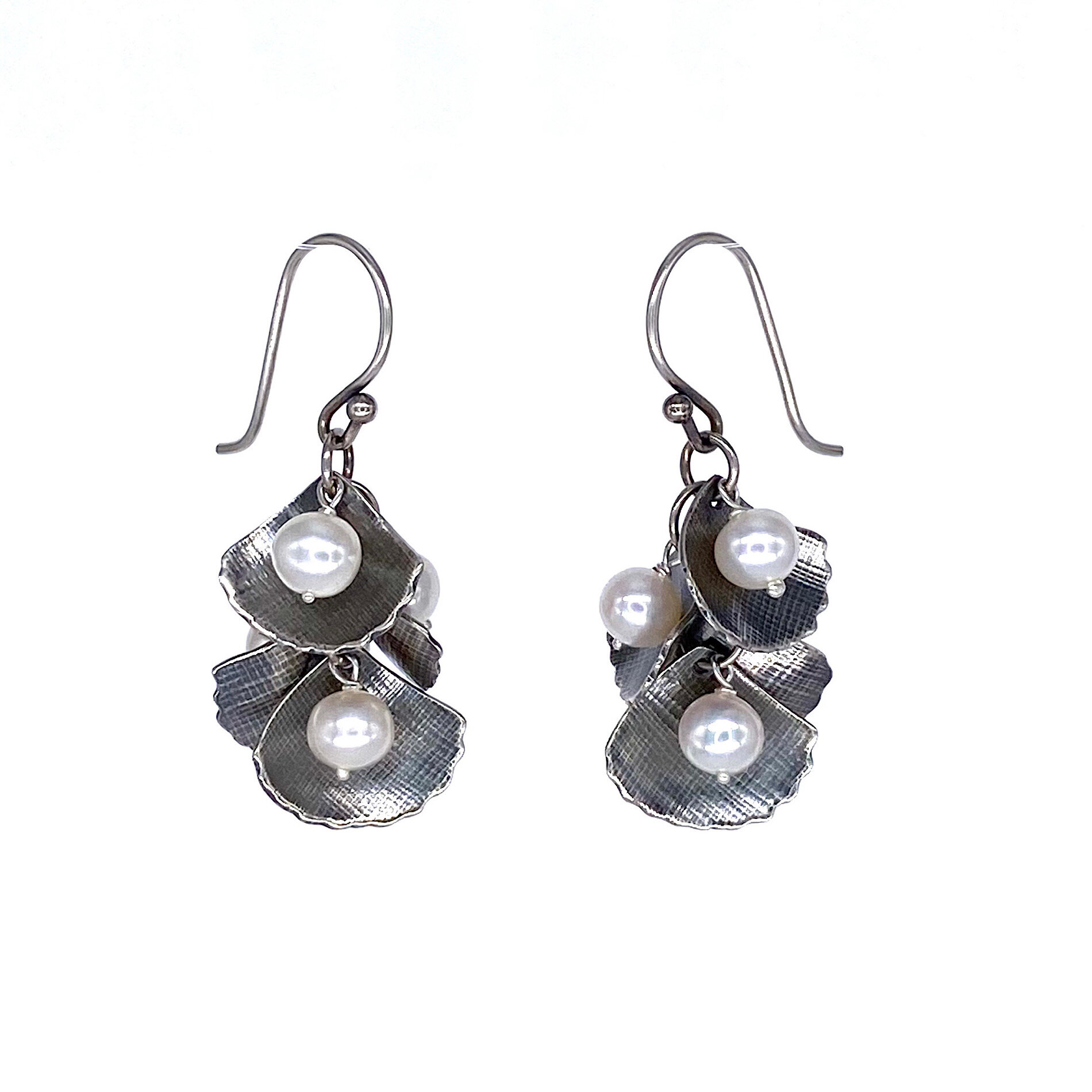 4F0A7E26-D0D5-40AA-97B4-3F0D88F295BE