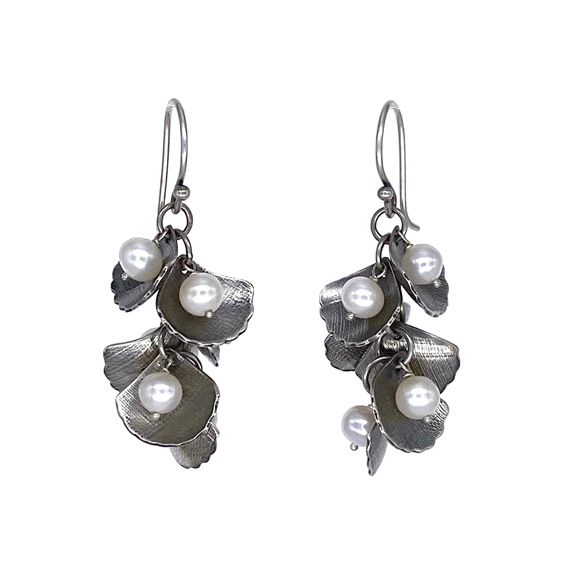 E85A06E5-BA48-4E4E-947E-726F836B7EC4