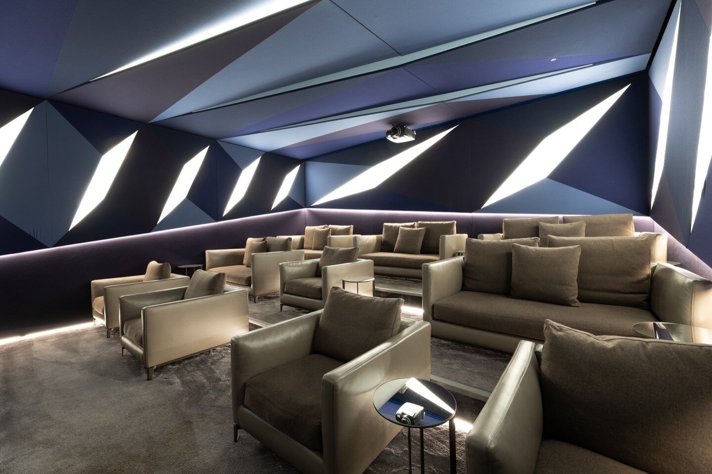 What could be better than having a private movie theatre in your building? ⁠
⁠
Which movie are you inviting your friends over to watch?⁠
⁠
#LondonPropertyInvestment #PrimeLondon #LondonHomebuyers #PropertyMarketLondon #LondonRealtor #CityLivingLondon