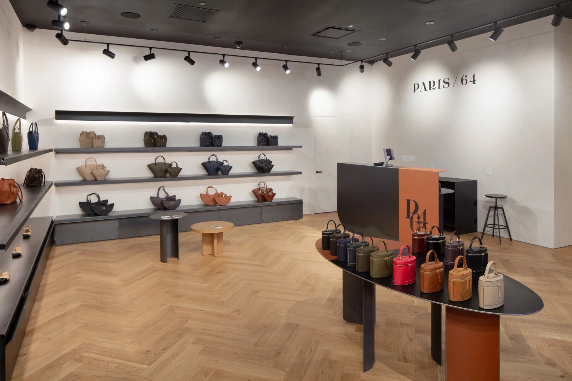 Kahn-Paris-64-0018-LowRes.jpg