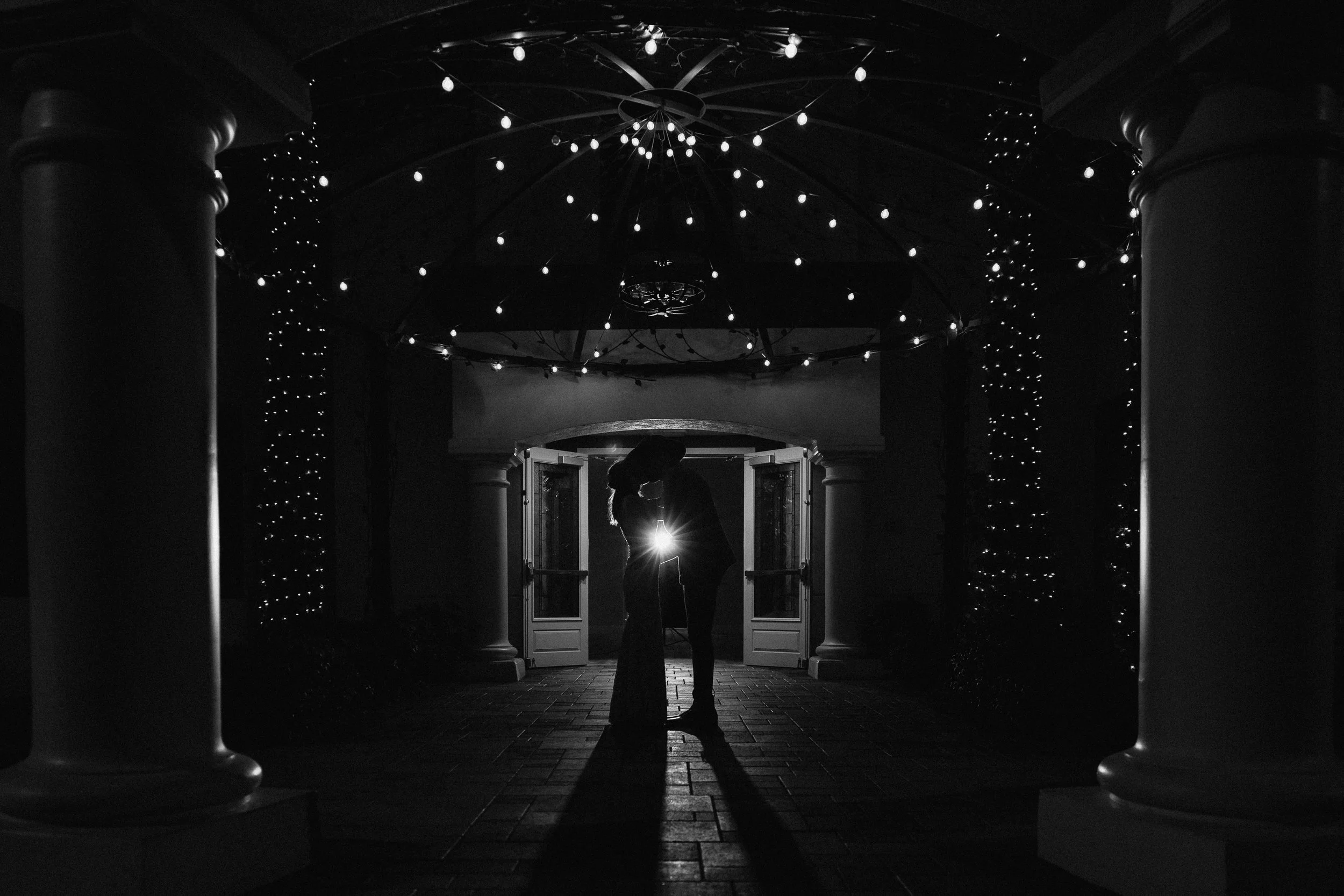 Grand exit doesn&rsquo;t have to be boring.
They are an amazing time to create amazing photos to close your gallery, for sending your Wedding date on a high note 🔥🔥
