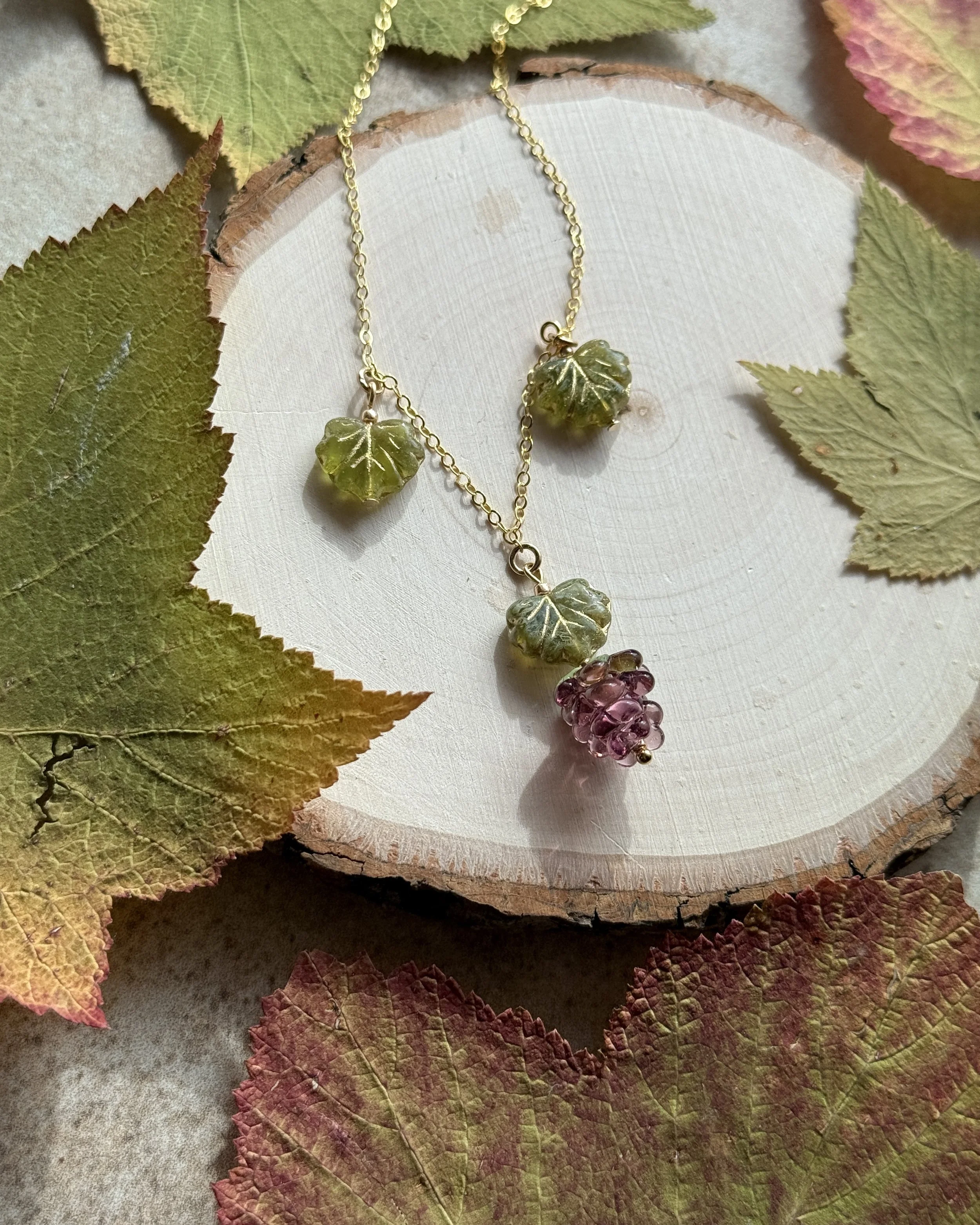 grape leaves necklace-2.jpg