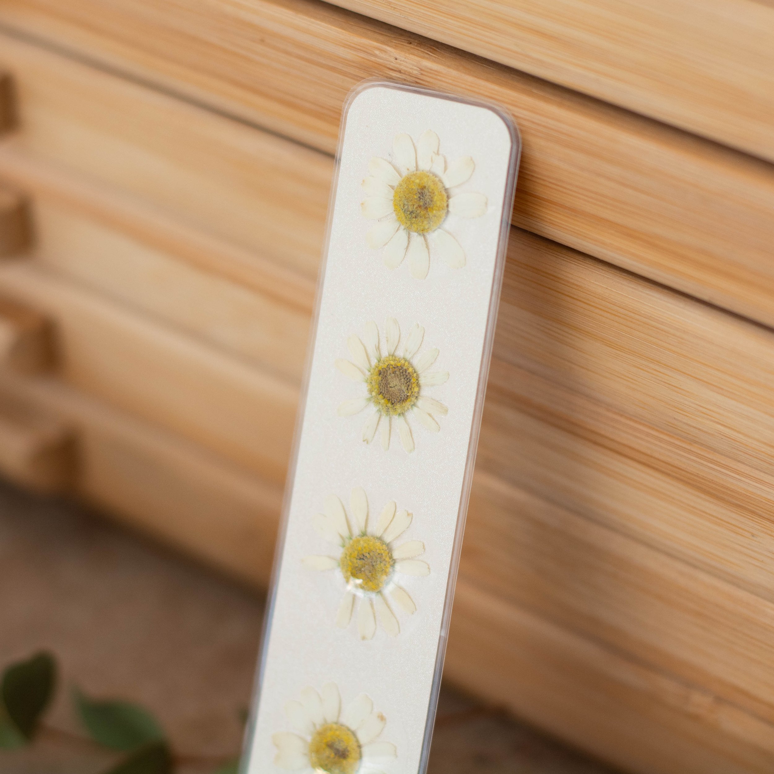 bkmk-small-chamomile_02.jpg