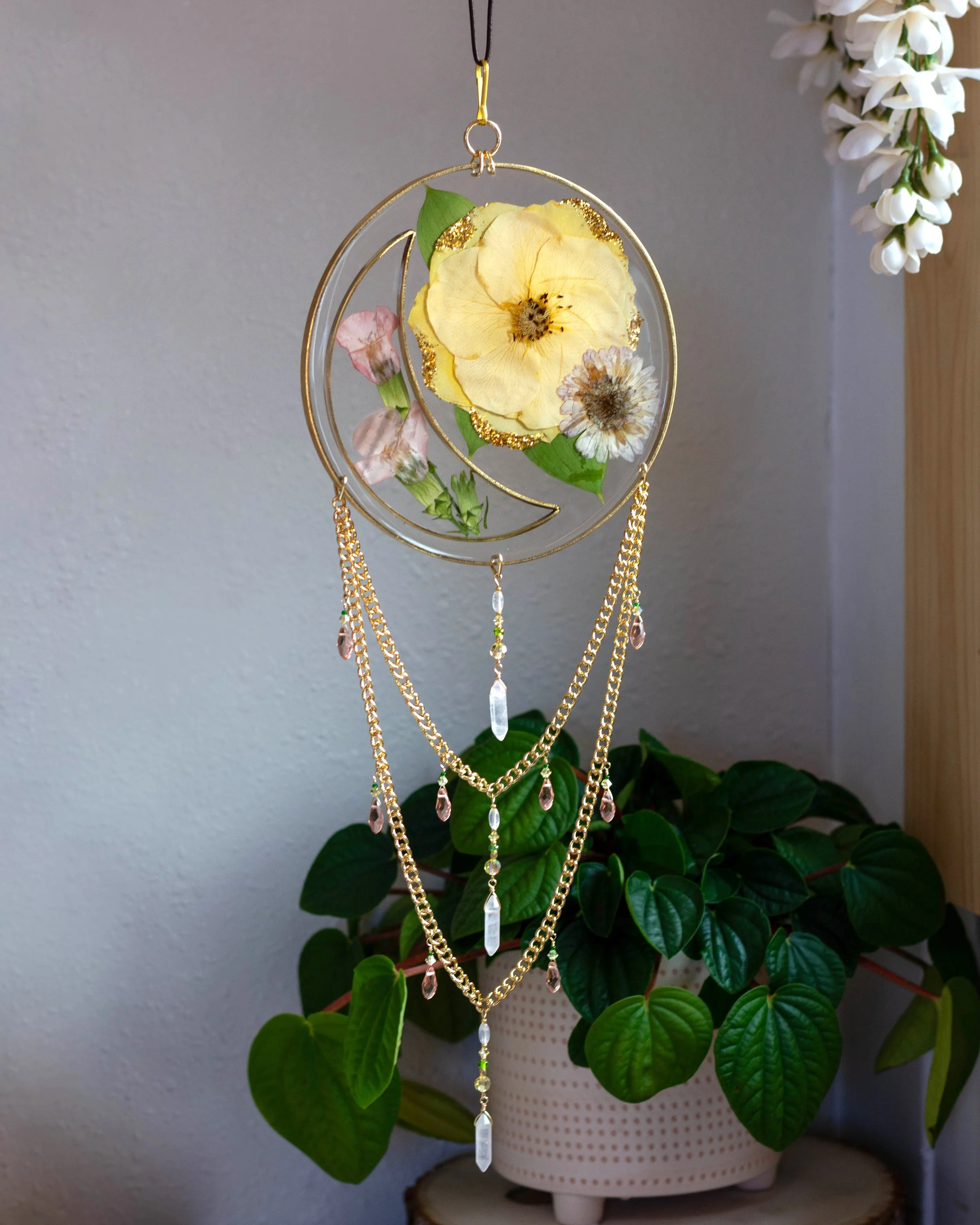 6" sun catcher with resin, beaded