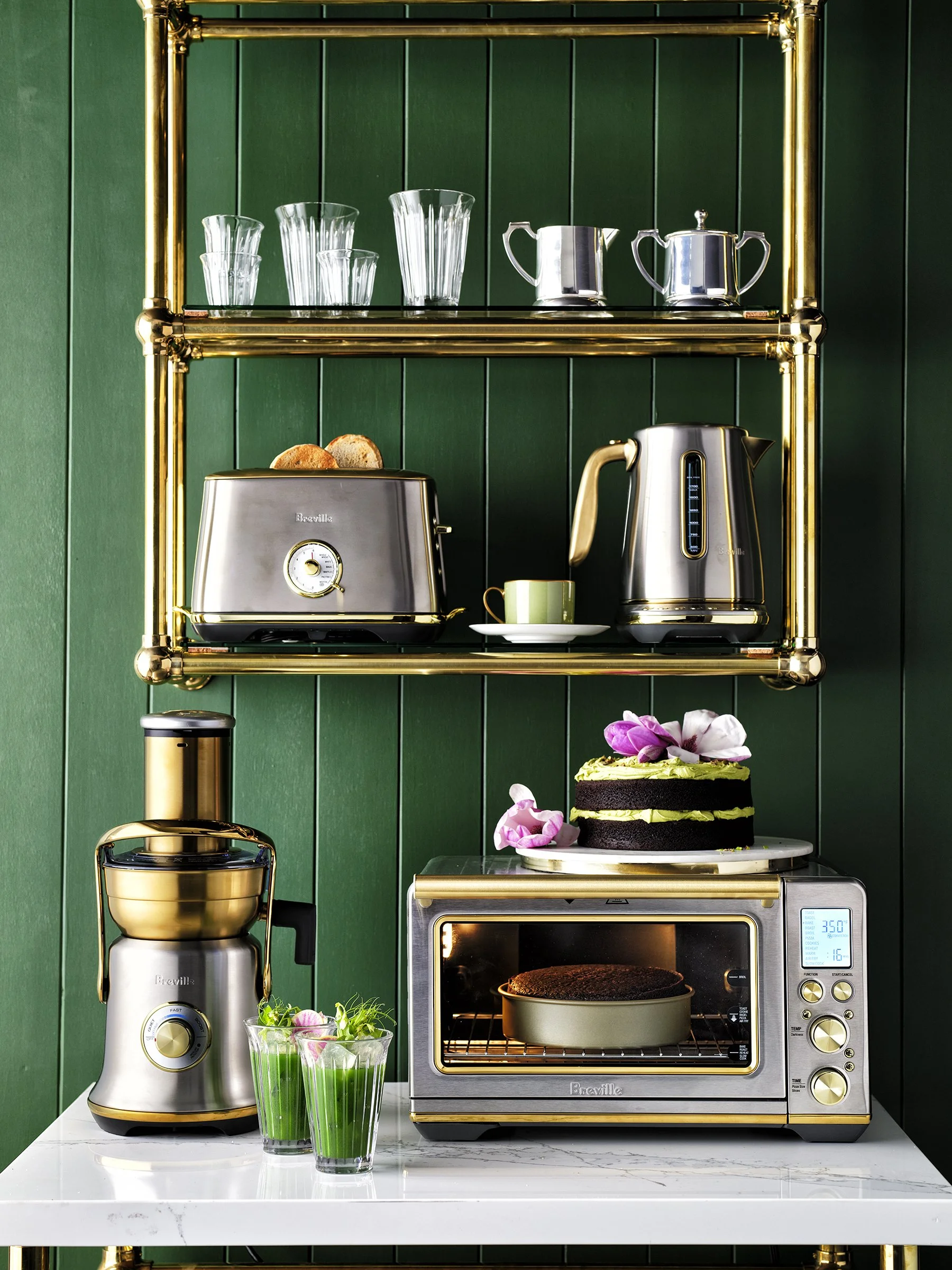 VFGG_BREVILLE_METALLICS_B26_CV_LINEUP_0863.jpg