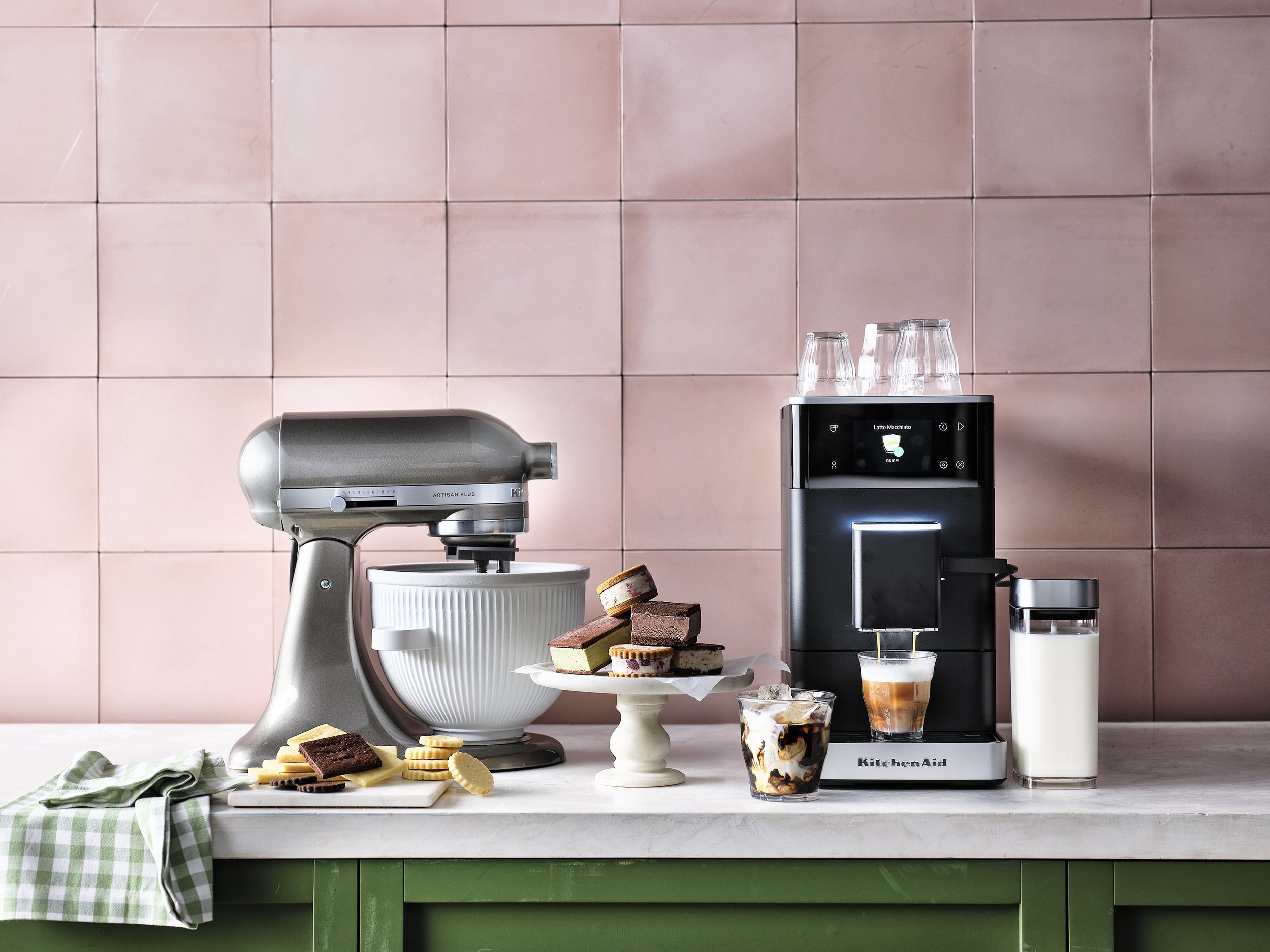 VFGG_KITCHENAID_B26_CH_MACHINES_alt1_2499.jpg