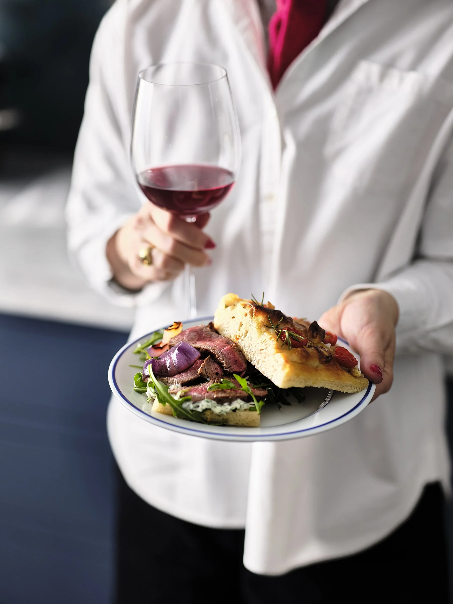 VFGG_HESTAN_B26_SV_STEAK_SANDWICH_1277.jpg