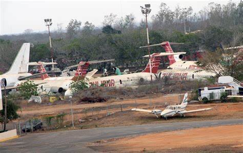 MADURO AEROPUERTOS.jpg