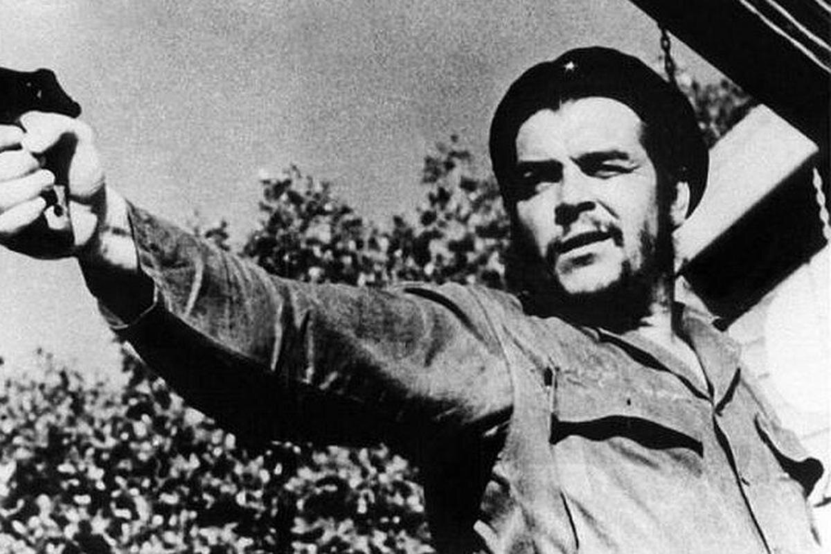 01 CHE ASESINO.jpg