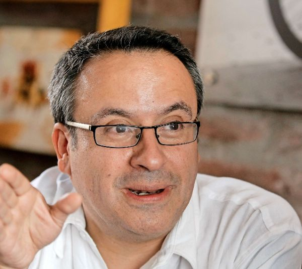 El oscuro pasado de mentiras y abusos del Director Ejecutivo de La Red: Víctor Gutiérrez