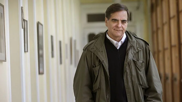 Sacerdote de extrema izquierda Felipe Berríos es acusado de acciones pederastas y se derrumba la credibilidad de los jesuitas