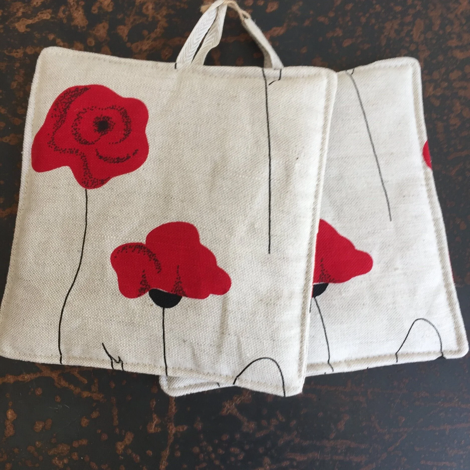 B32DE0B9-FF32-4E97-9E96-9F2C49206792